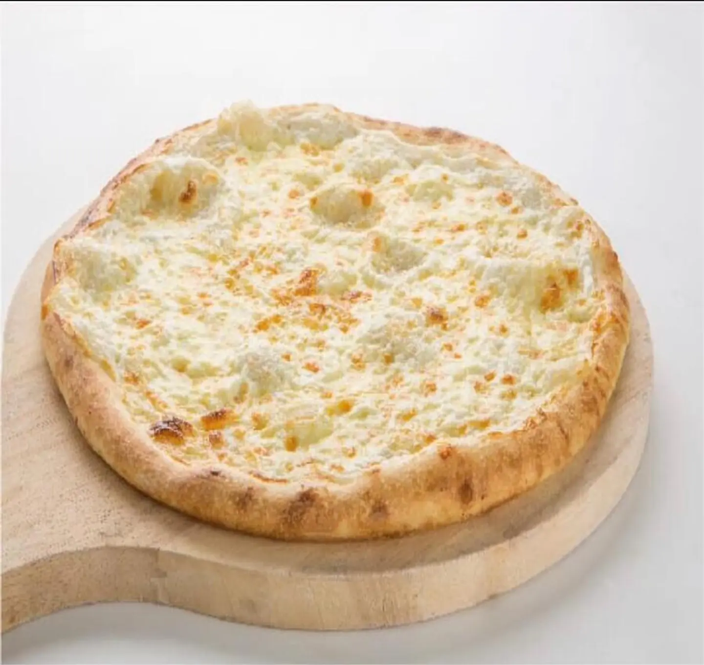 بيتزا جبن سائل