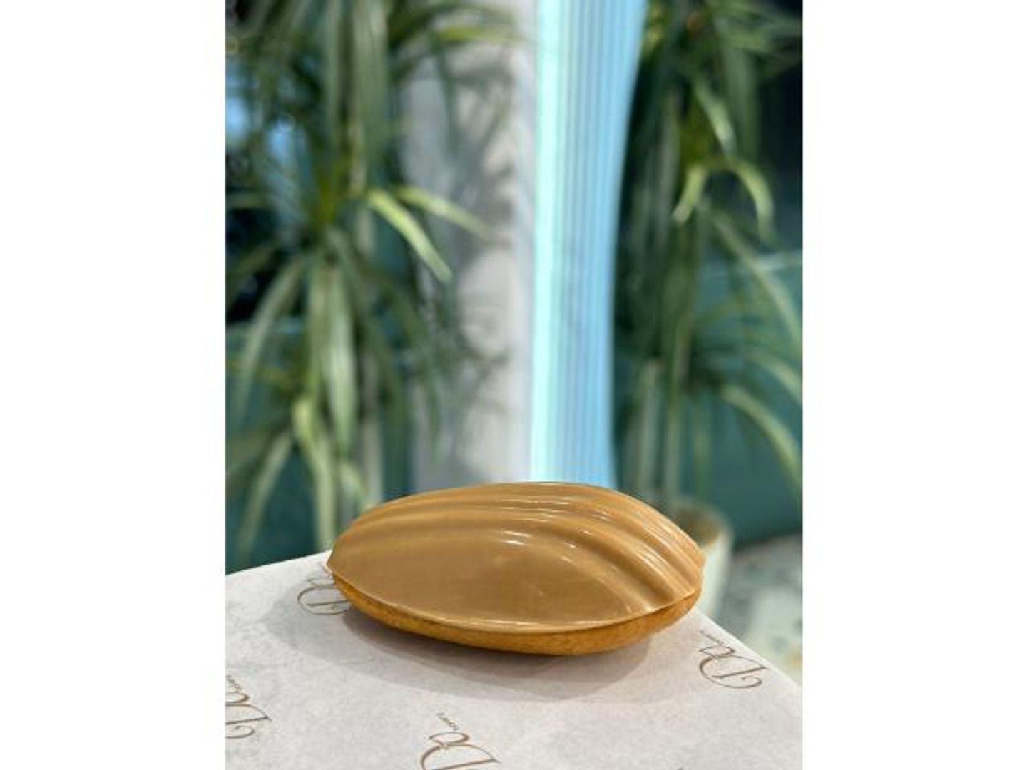 Caramel Madeleine