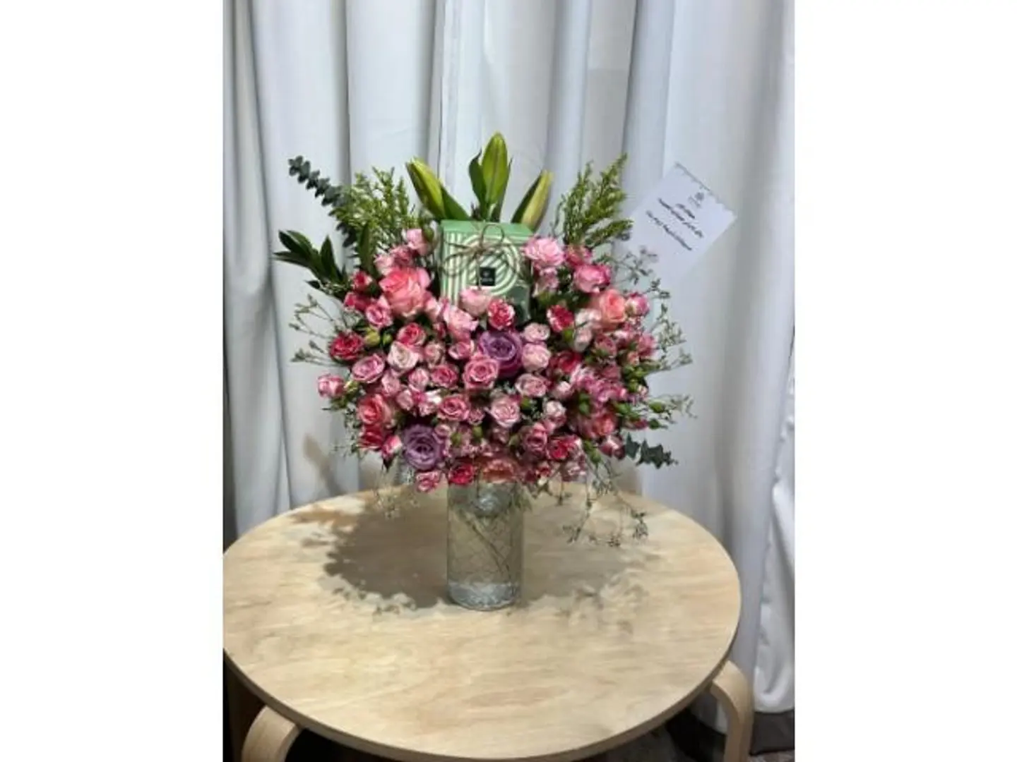 Vase & Chocolate