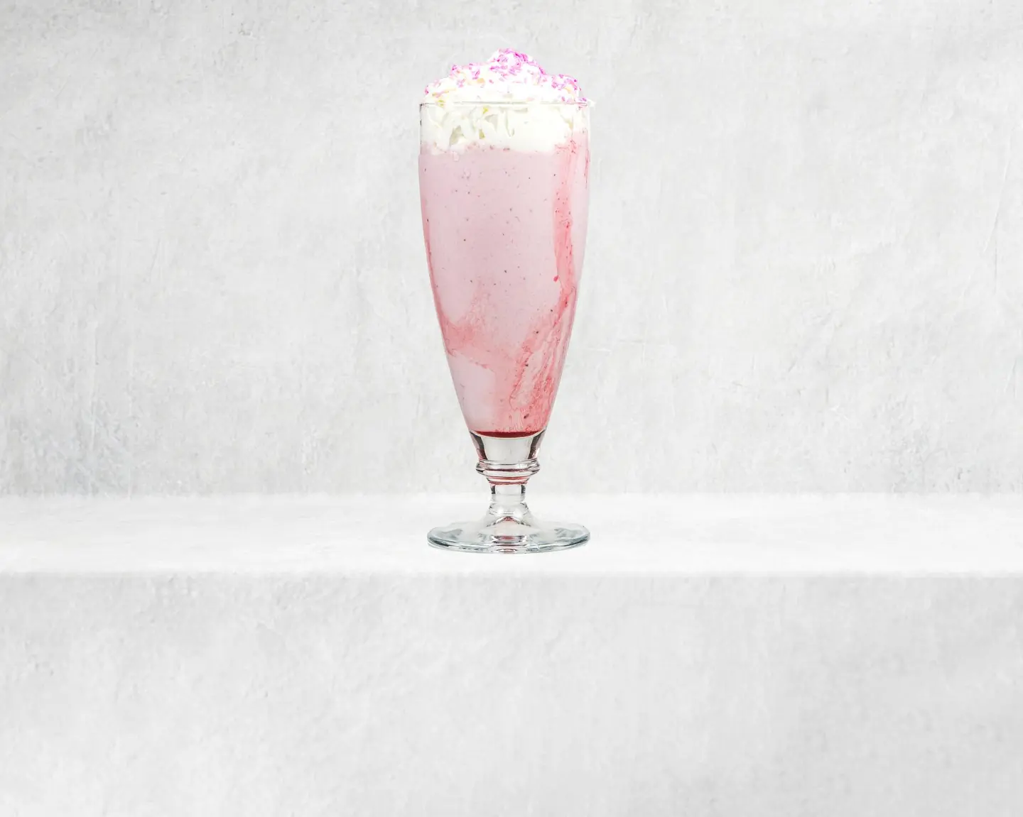 Strawberry Royal Shake