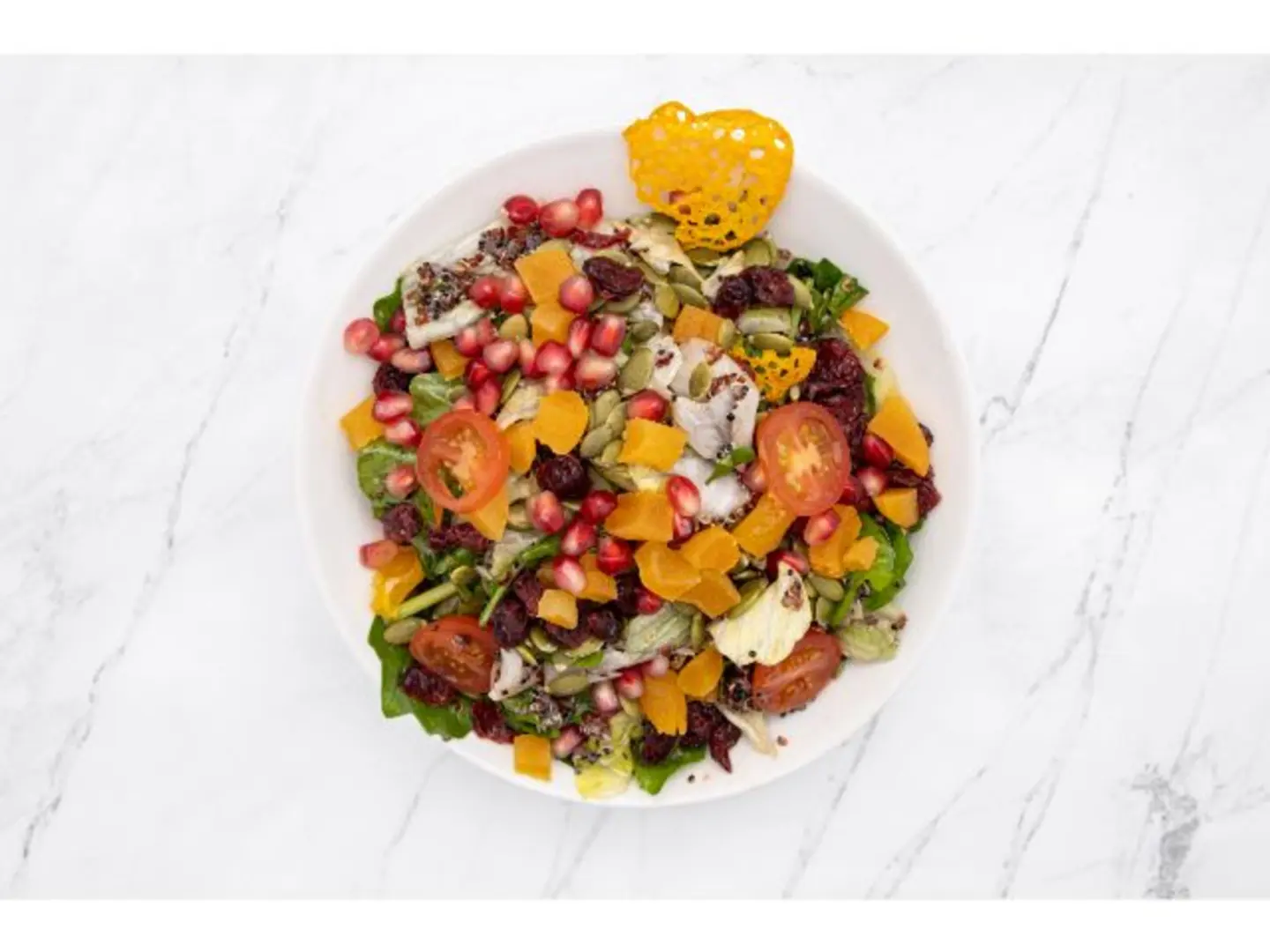 سلطة الكينوا بالرمان