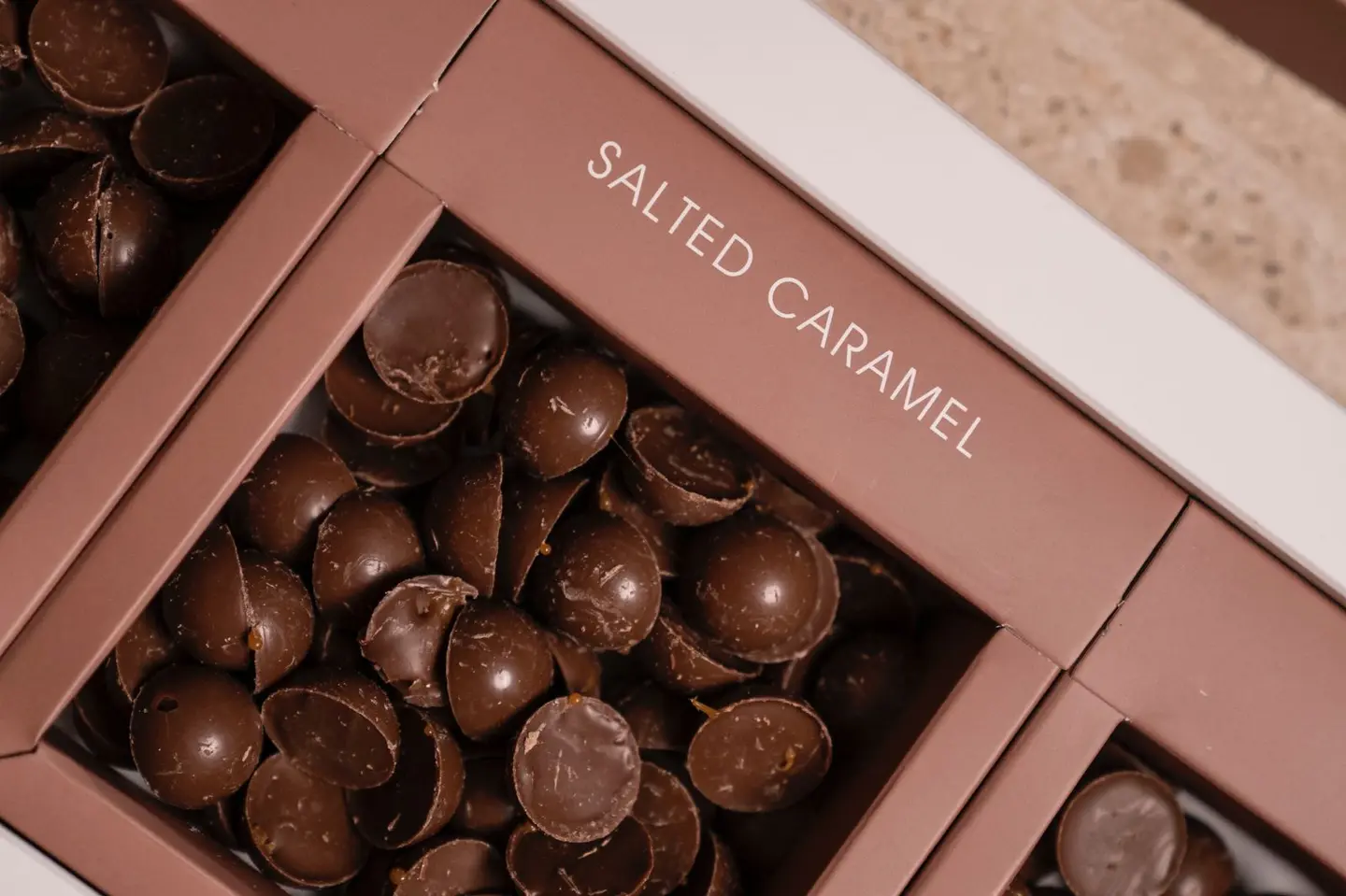 ‏‏بايت بايتس زعتر كرامل وبيكان