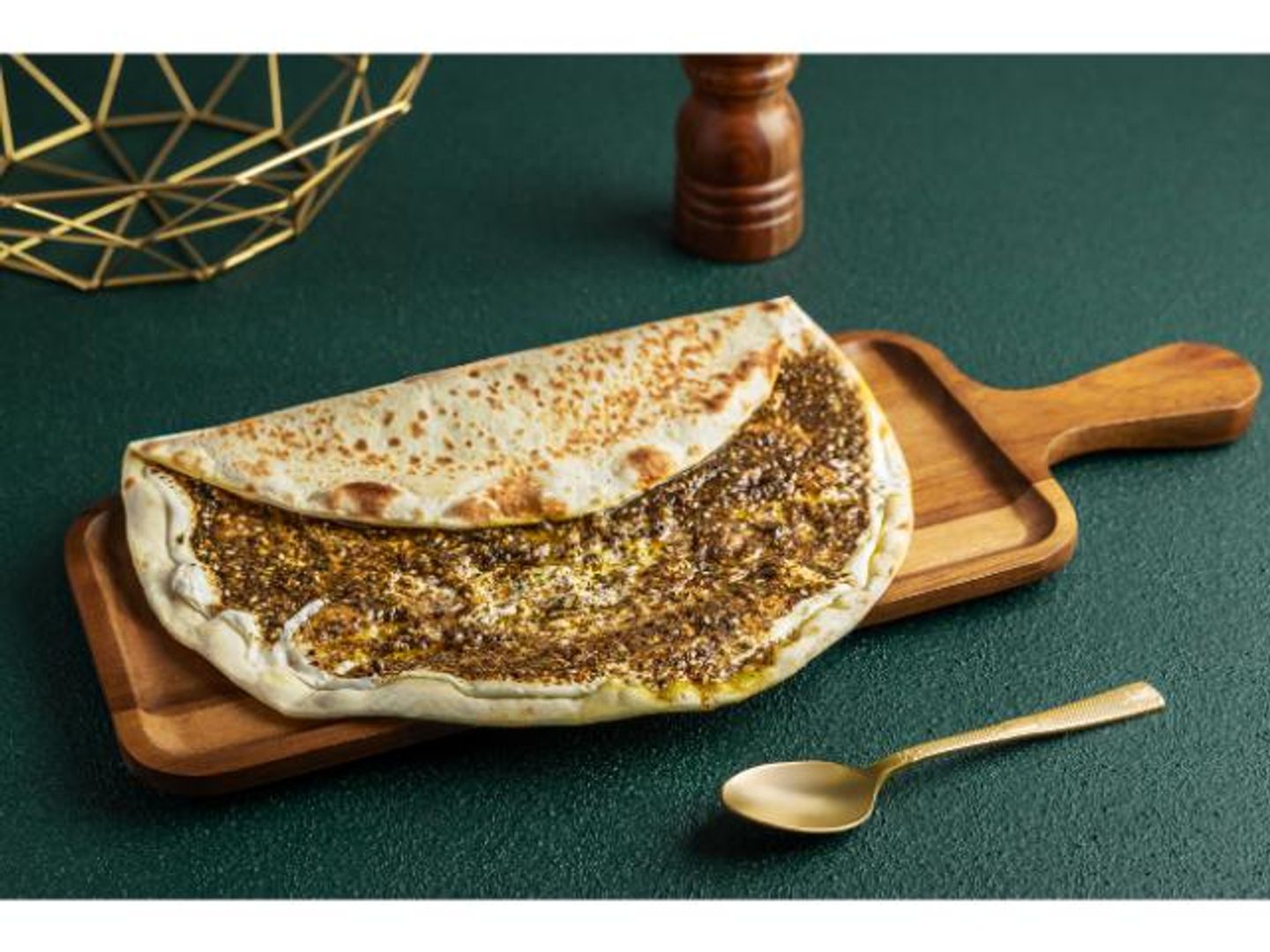 زعتر باللبنة