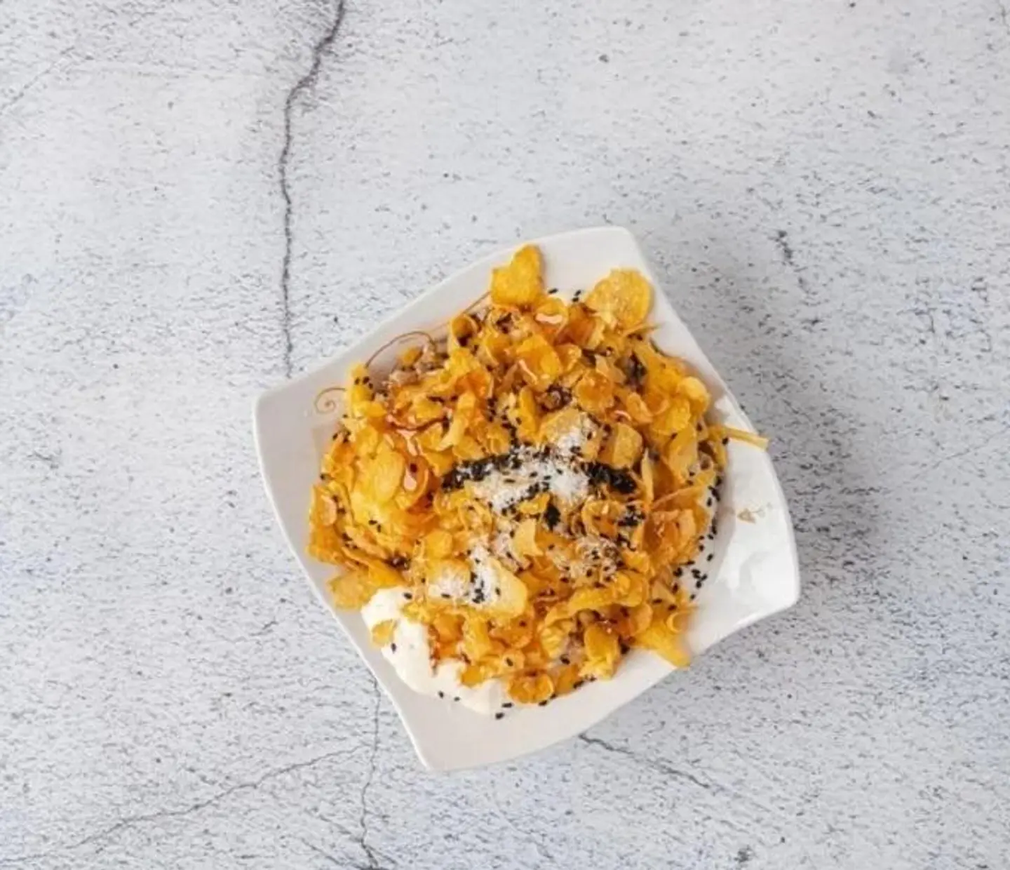 معصوب قشطة عسل مع جبن و كرون فليكس