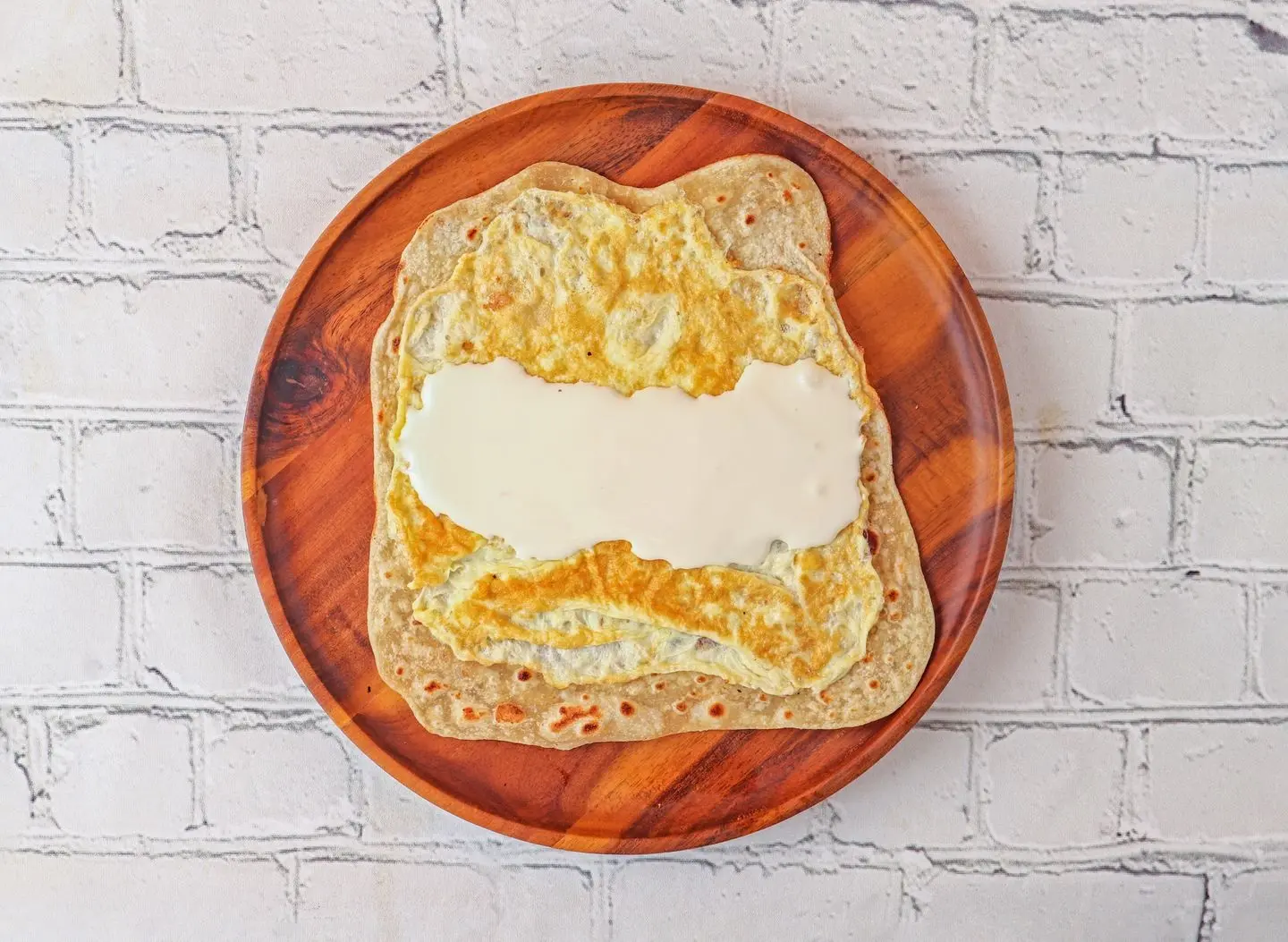 Chapati With Egg And Cheese