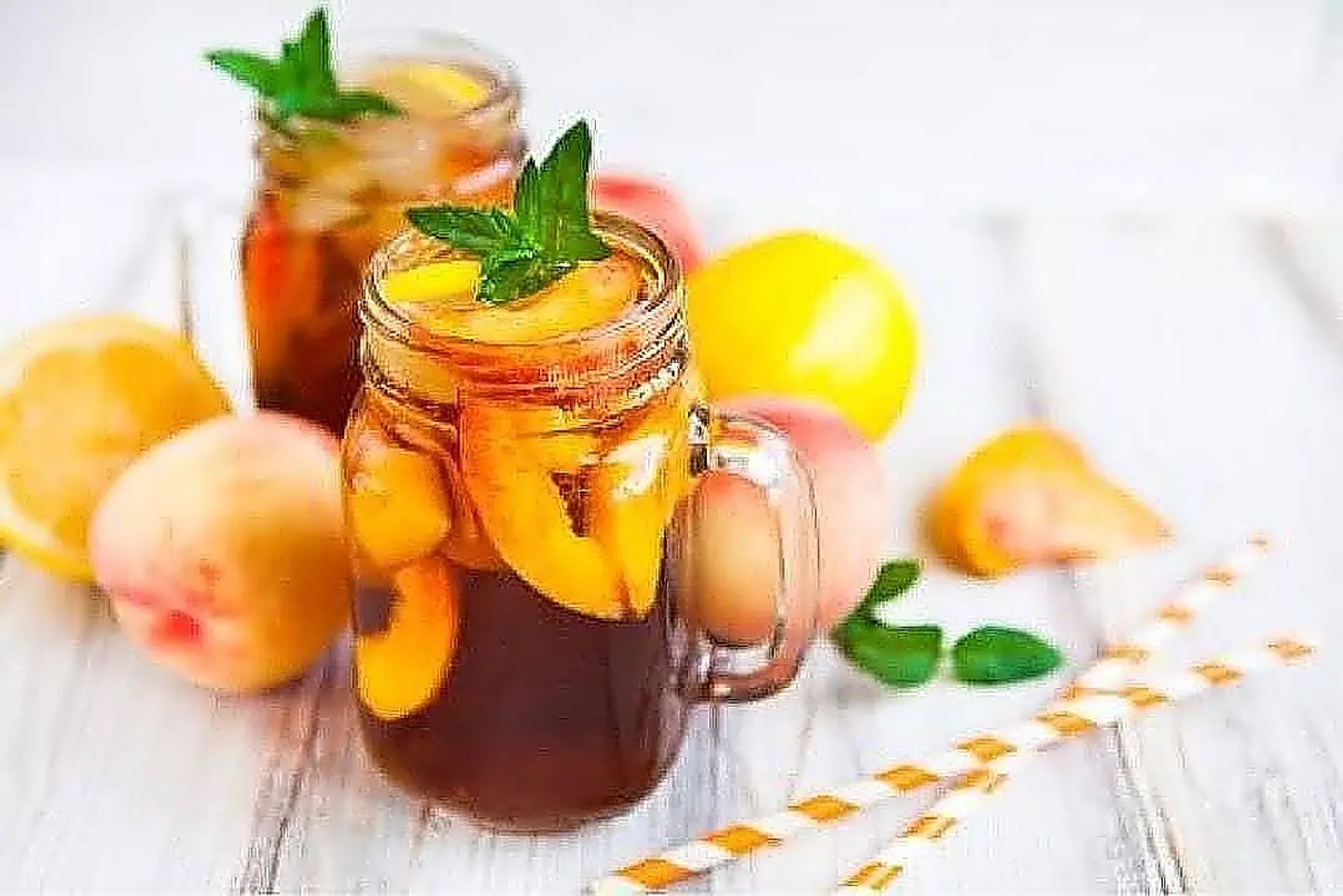 ايس تي خوخ