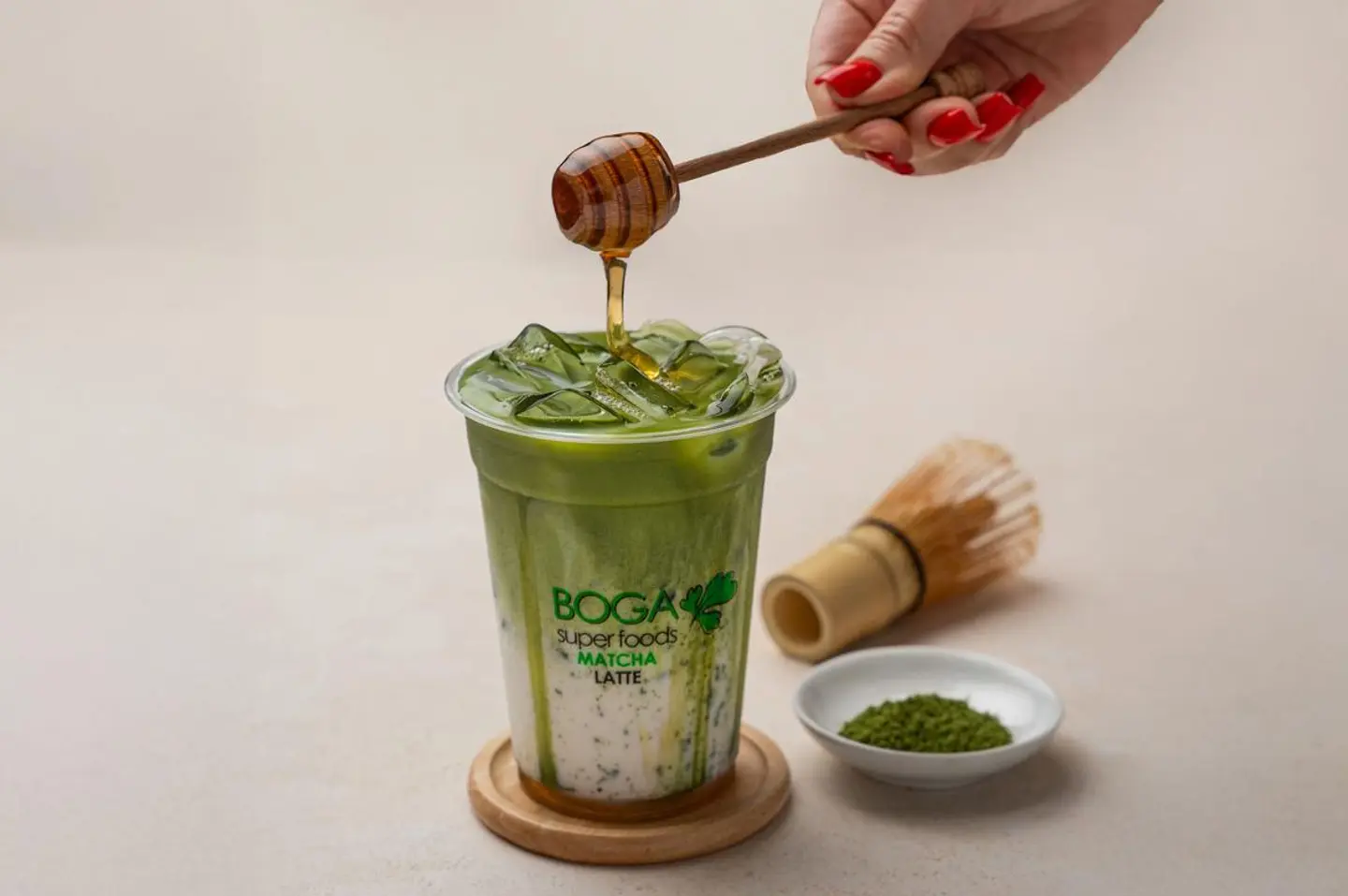 ماتشا لاتيه بالفانيلا او العسل