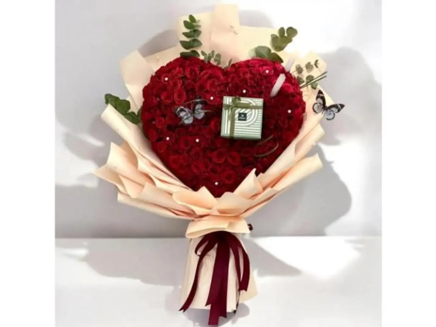 A Bouquet Of Love Roses With Patchi Chocolates