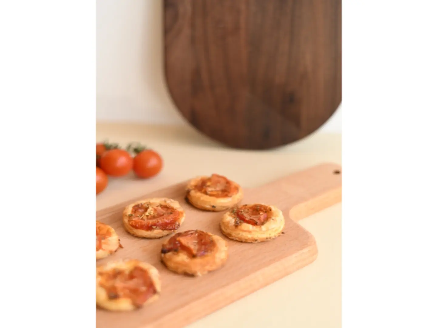 Mini Tomato Pizza 250 Grm