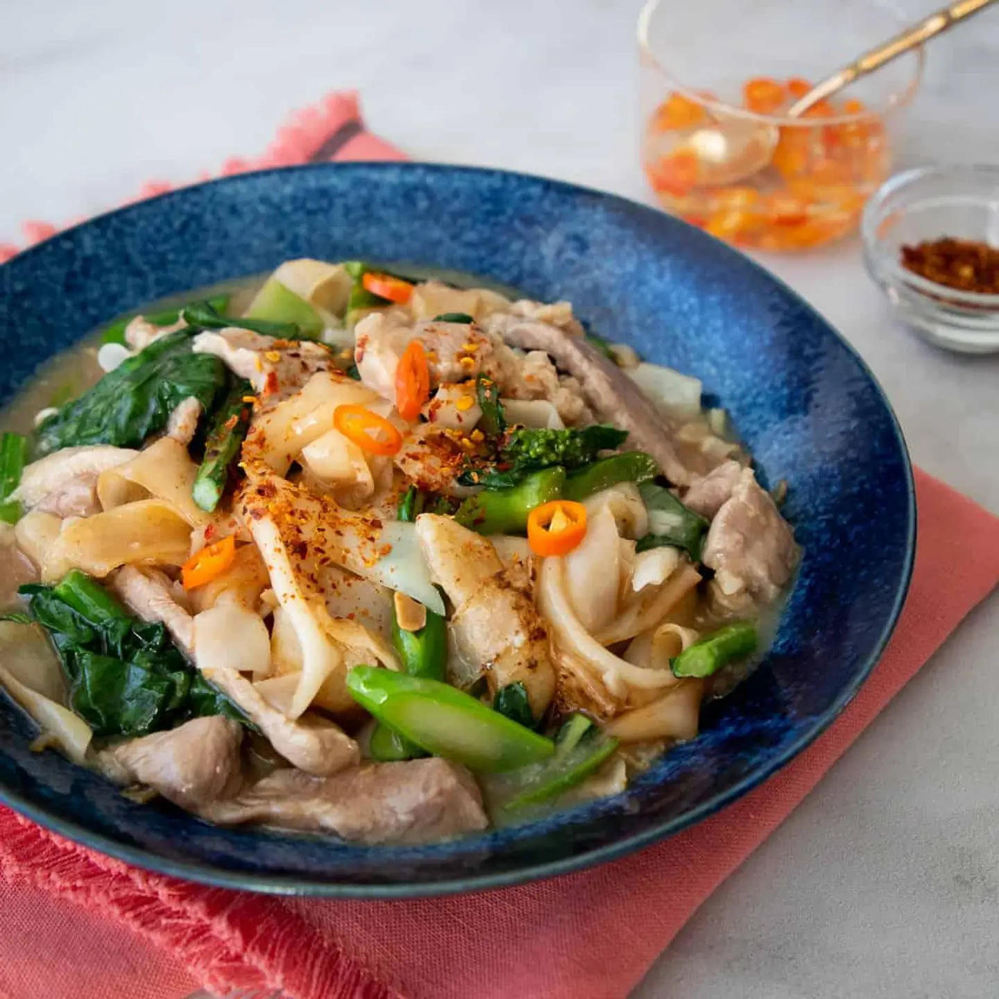 Rard Nah Song Kroeng Lomi