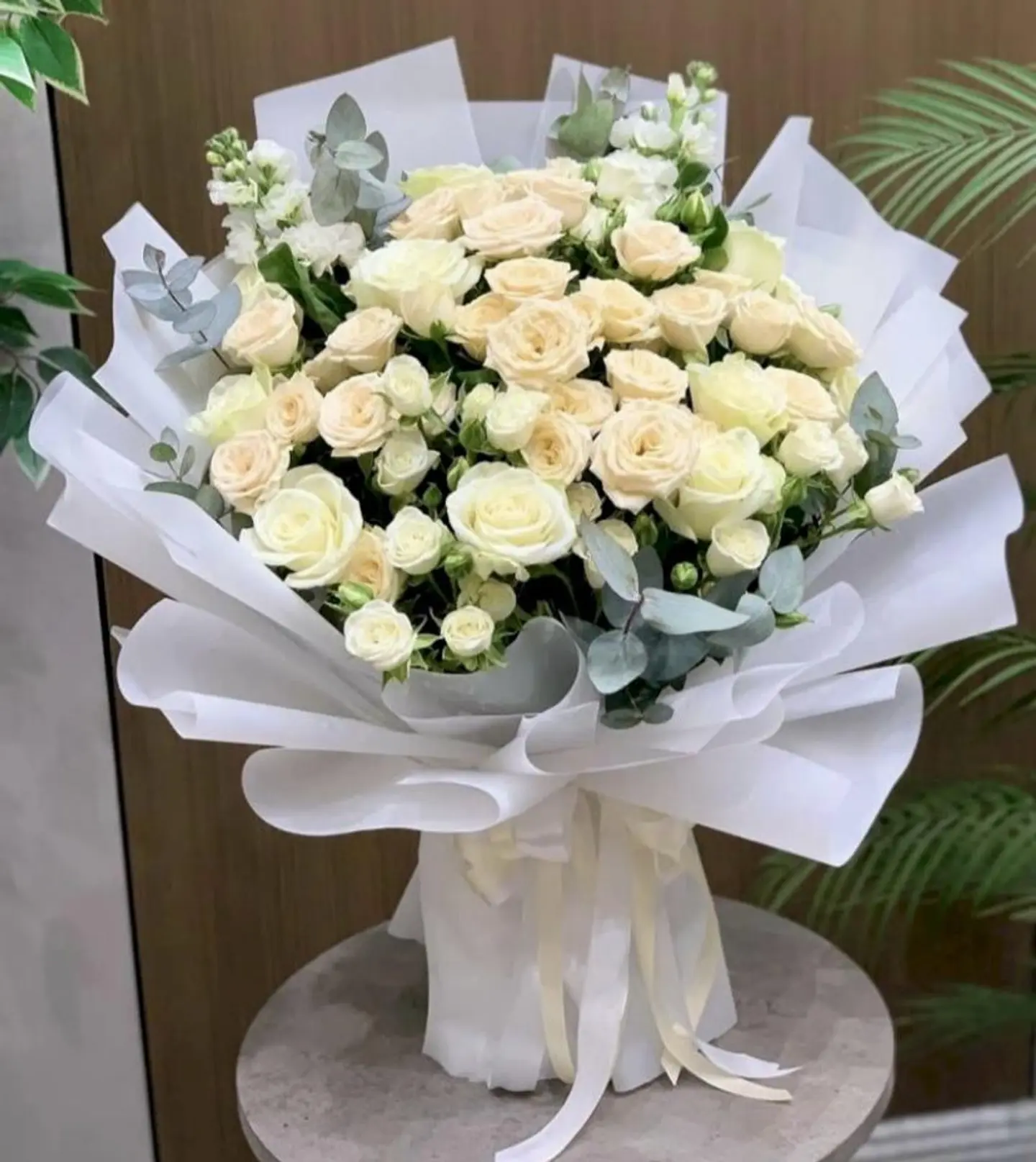 بوكيه زهور اوف وايت