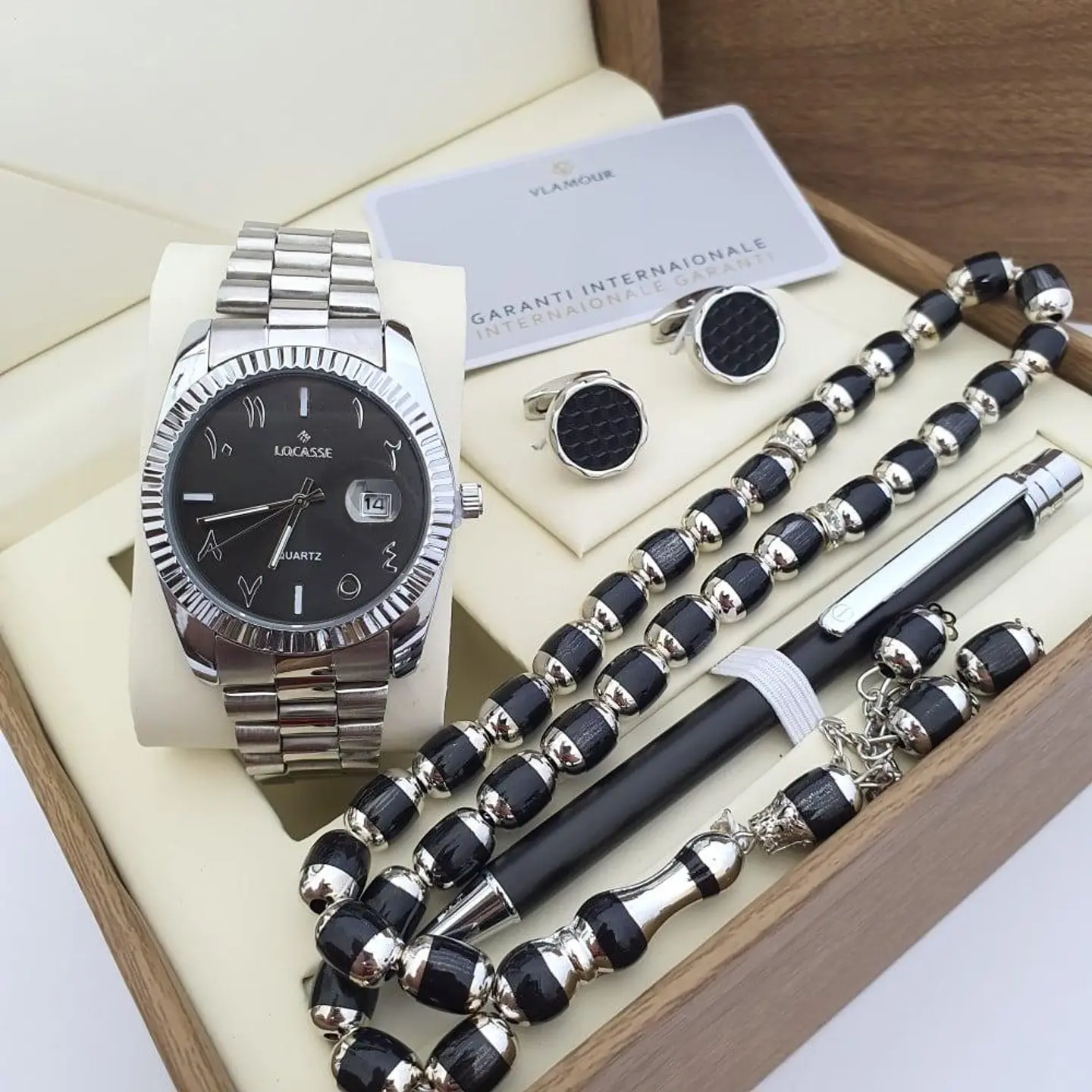 طقم هدايا رجالي فاخر رمز الاناقة والتميز 17