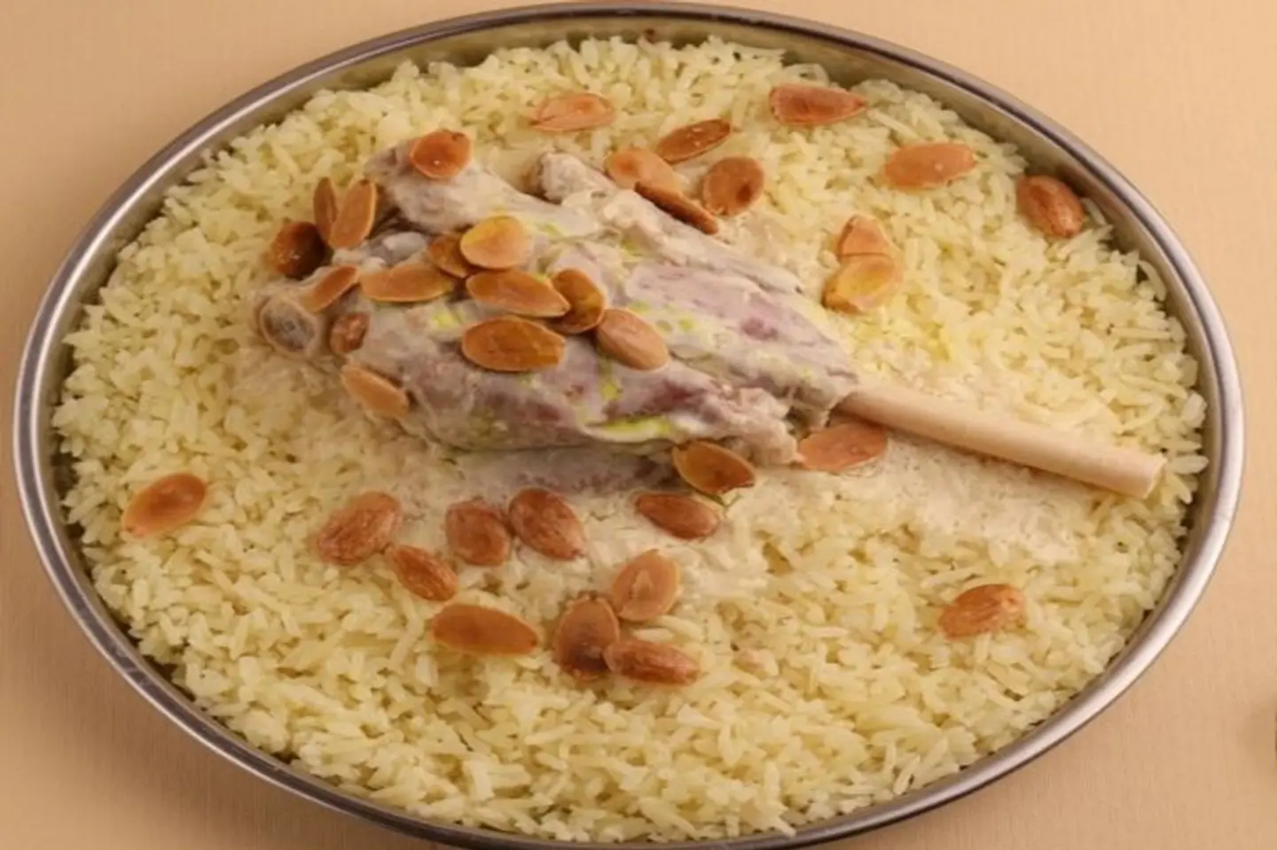 منسف خمسة اشخاص