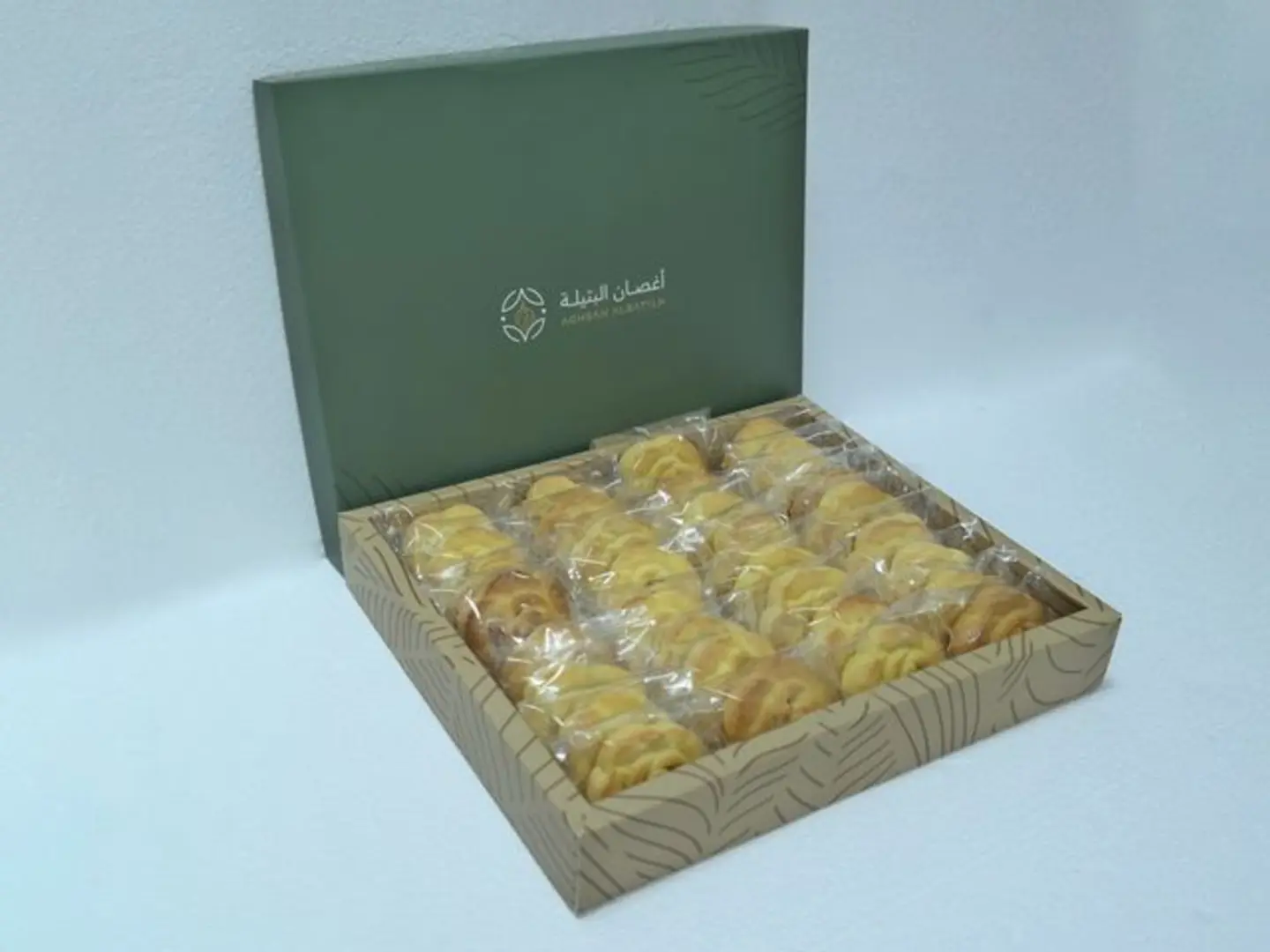 معمول بالحلوى البحريني كبير