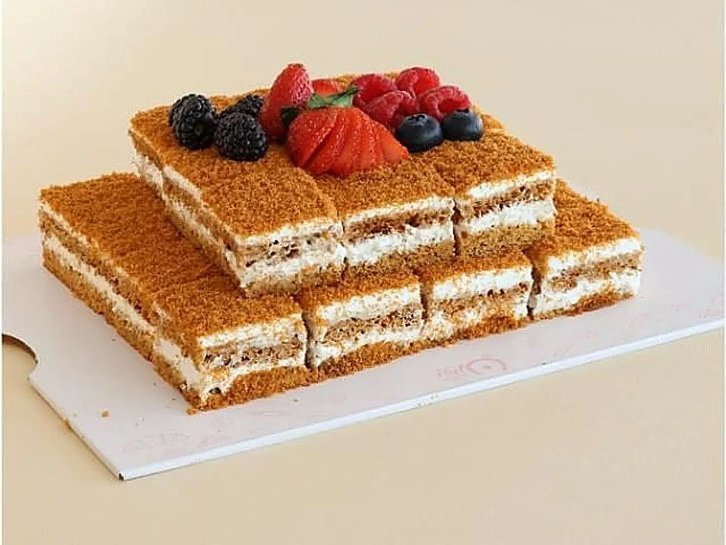 بوكس كيكة العسل