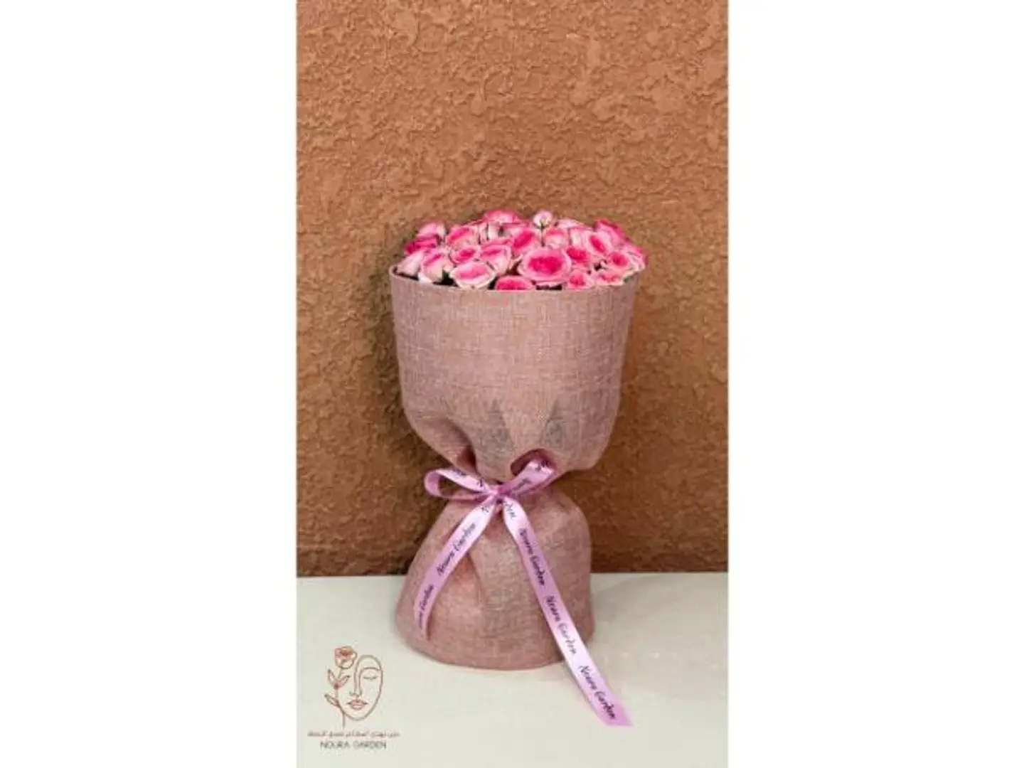 بوكيه جوري وردي لمسة أنوثة