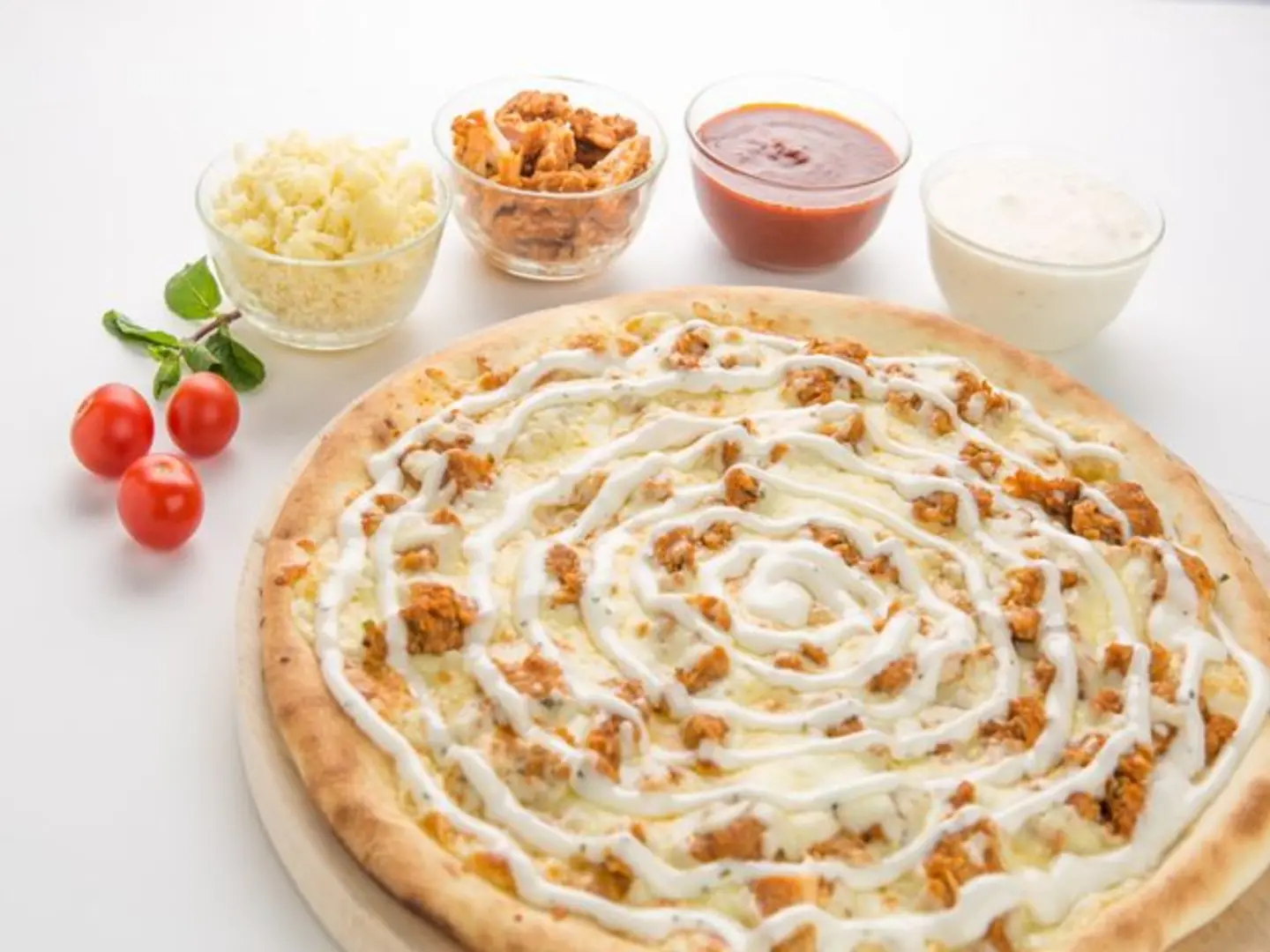 Chicken Pieces With Ranch Pizza