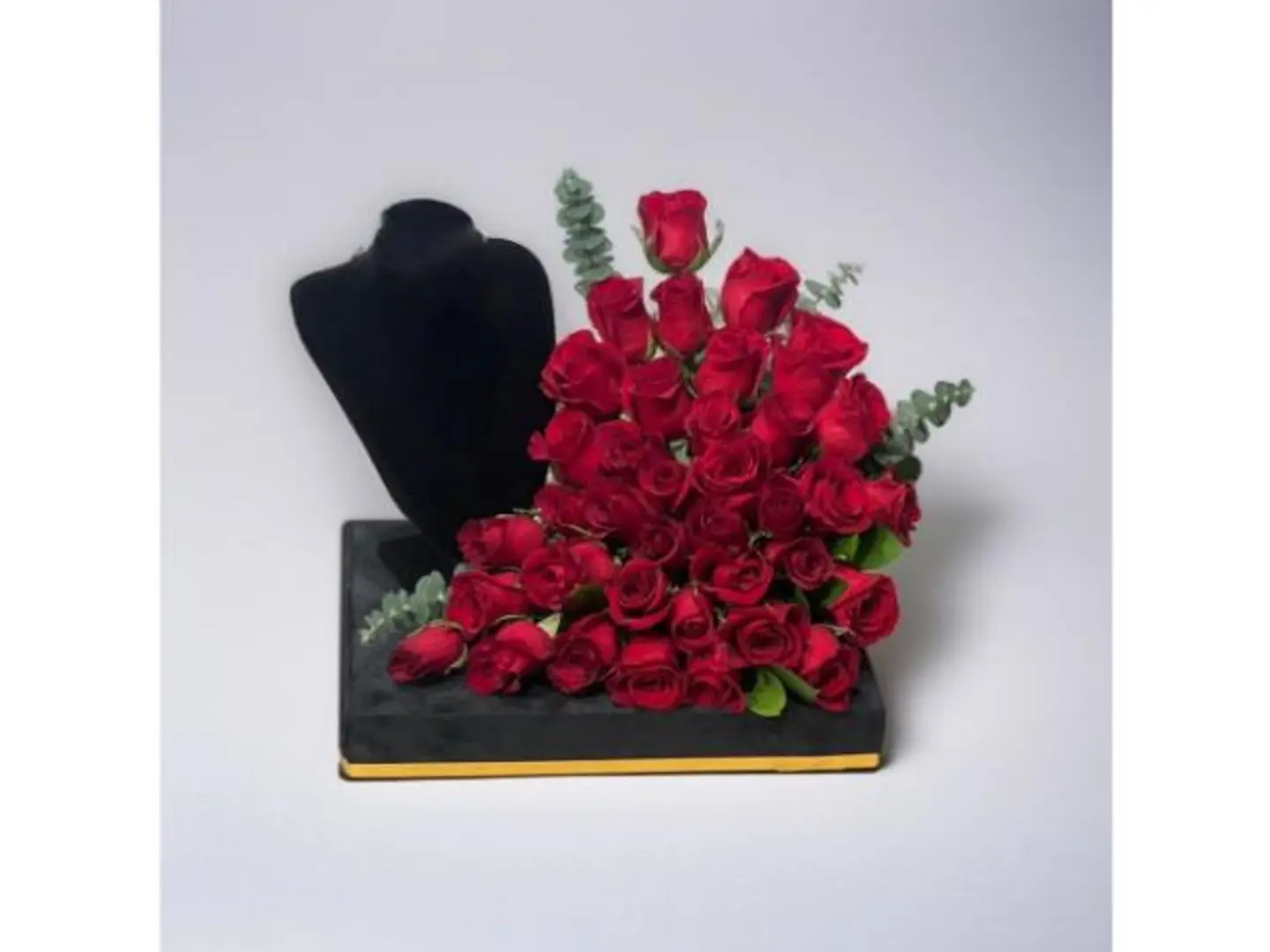 A Royal Arrangement The Moment Box