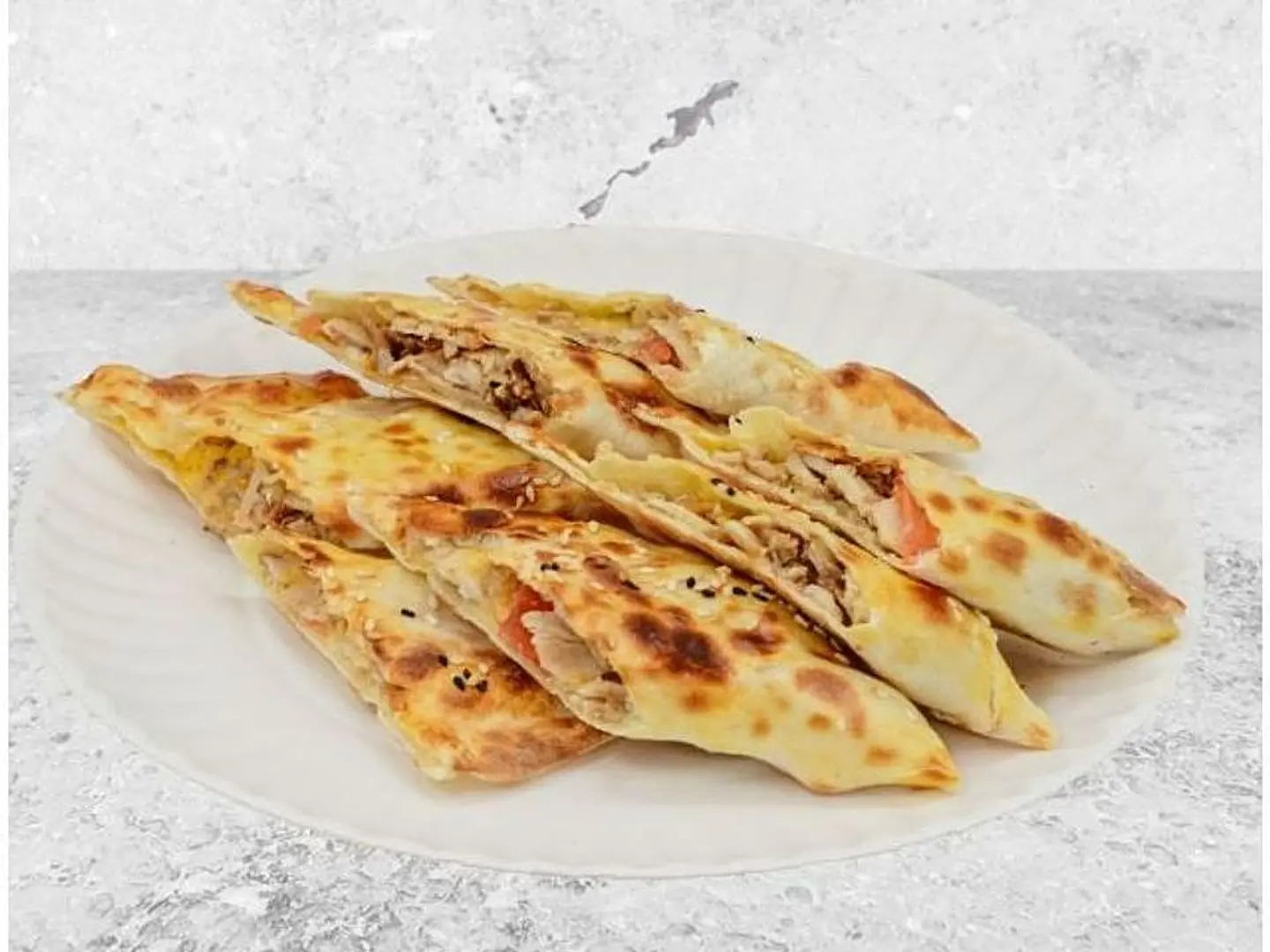 فطيرة تونة بالجبنة