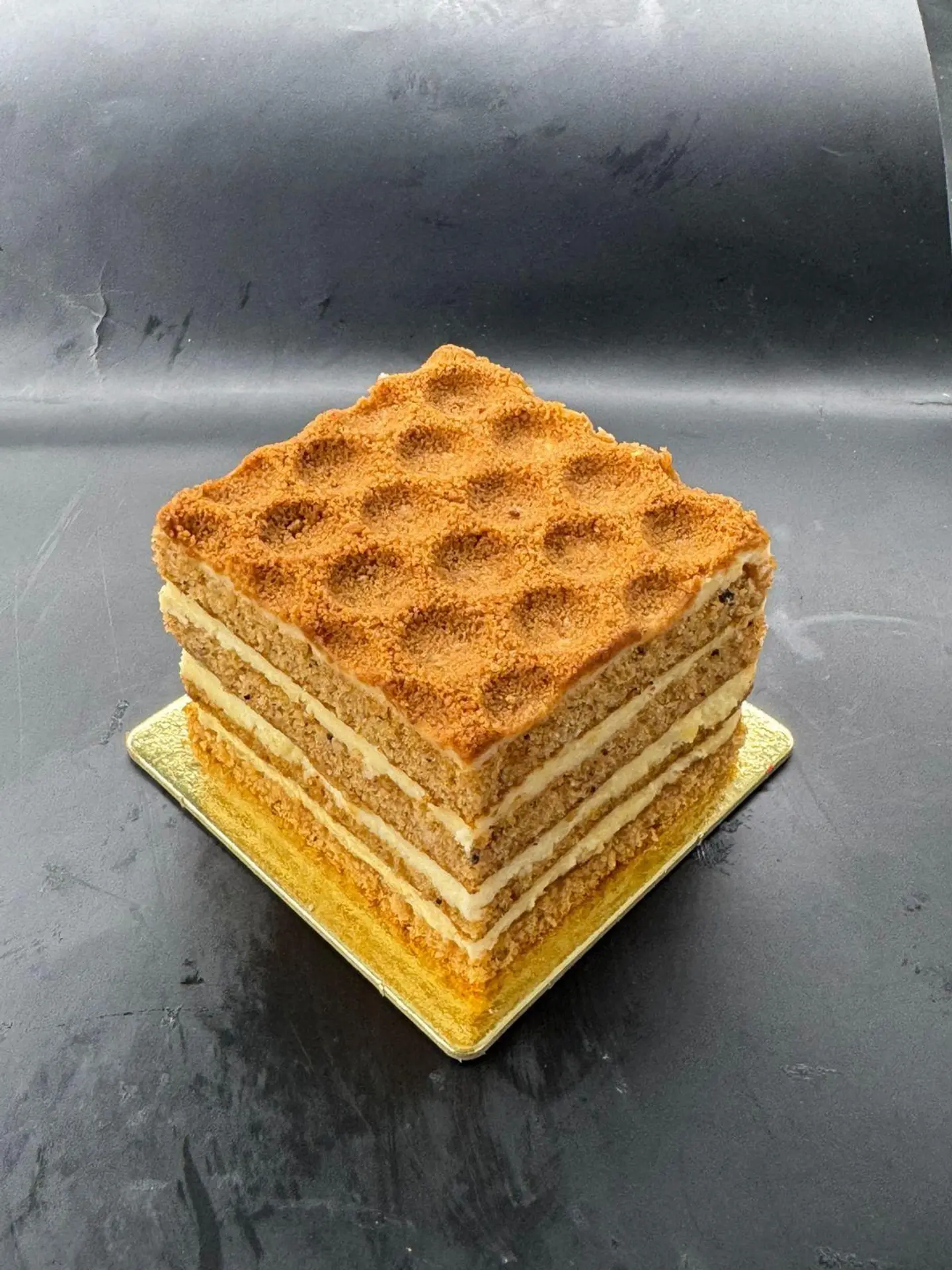 قطع مربع عسل