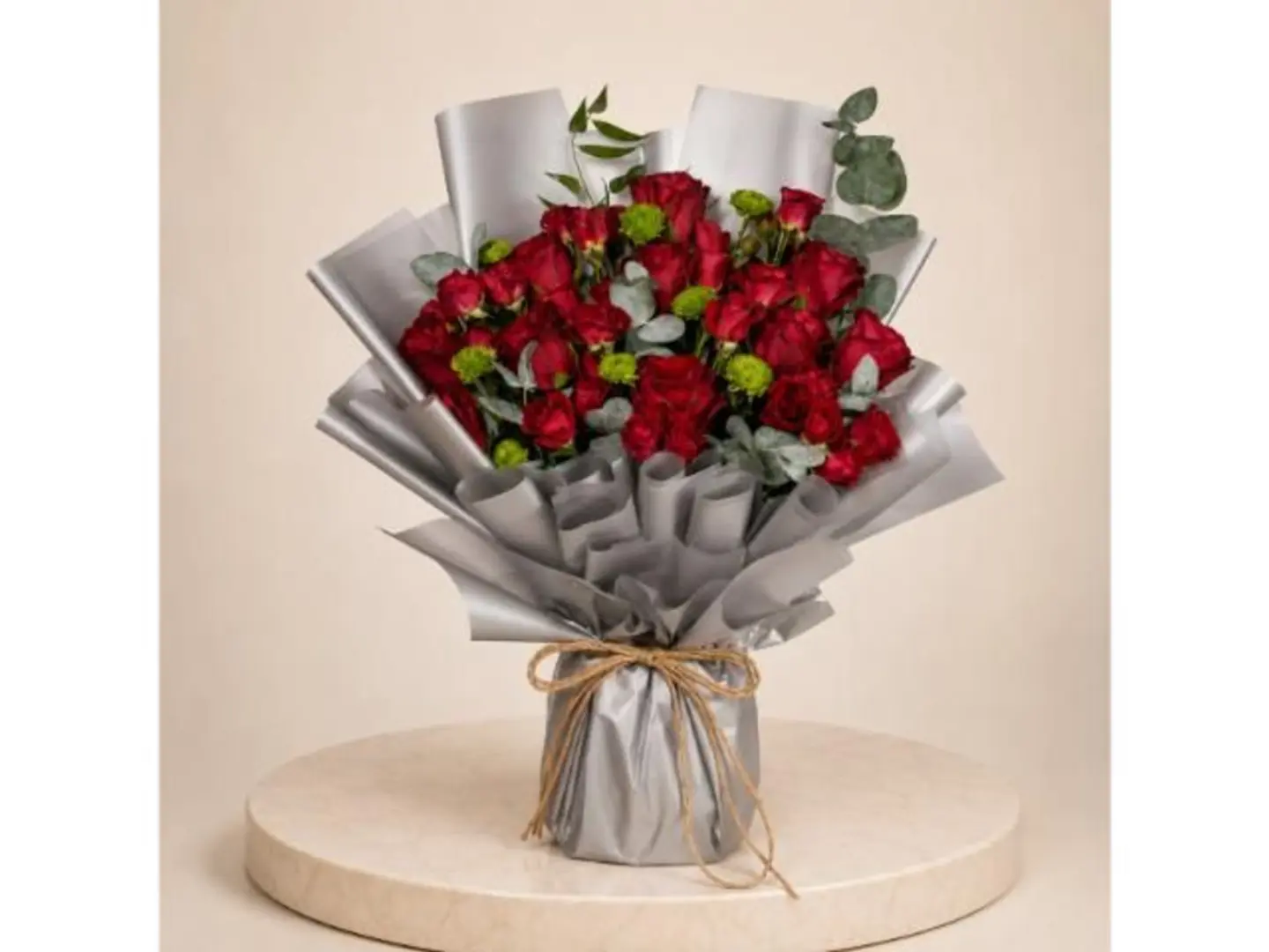 Ibrant Red Flowers Bouquet