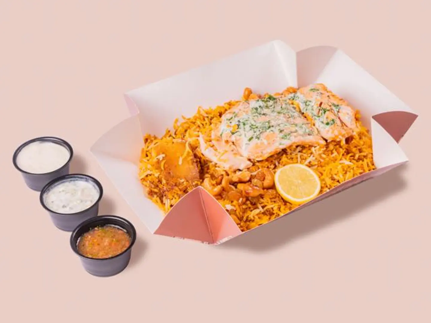 ارز برياني مع السالمون المشوي