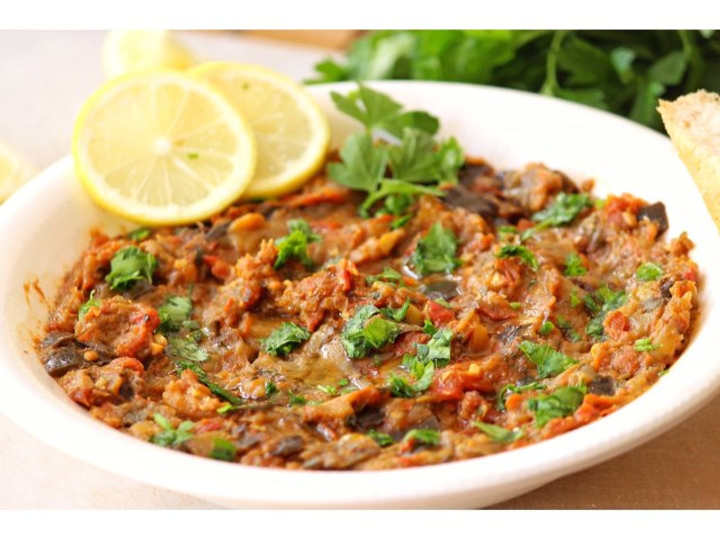 تونة مع فول