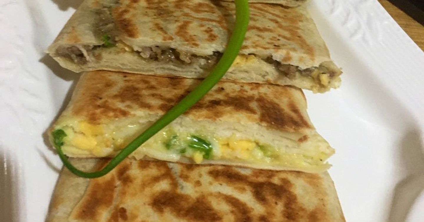Salty Mutabbak With Cheddar Cheese