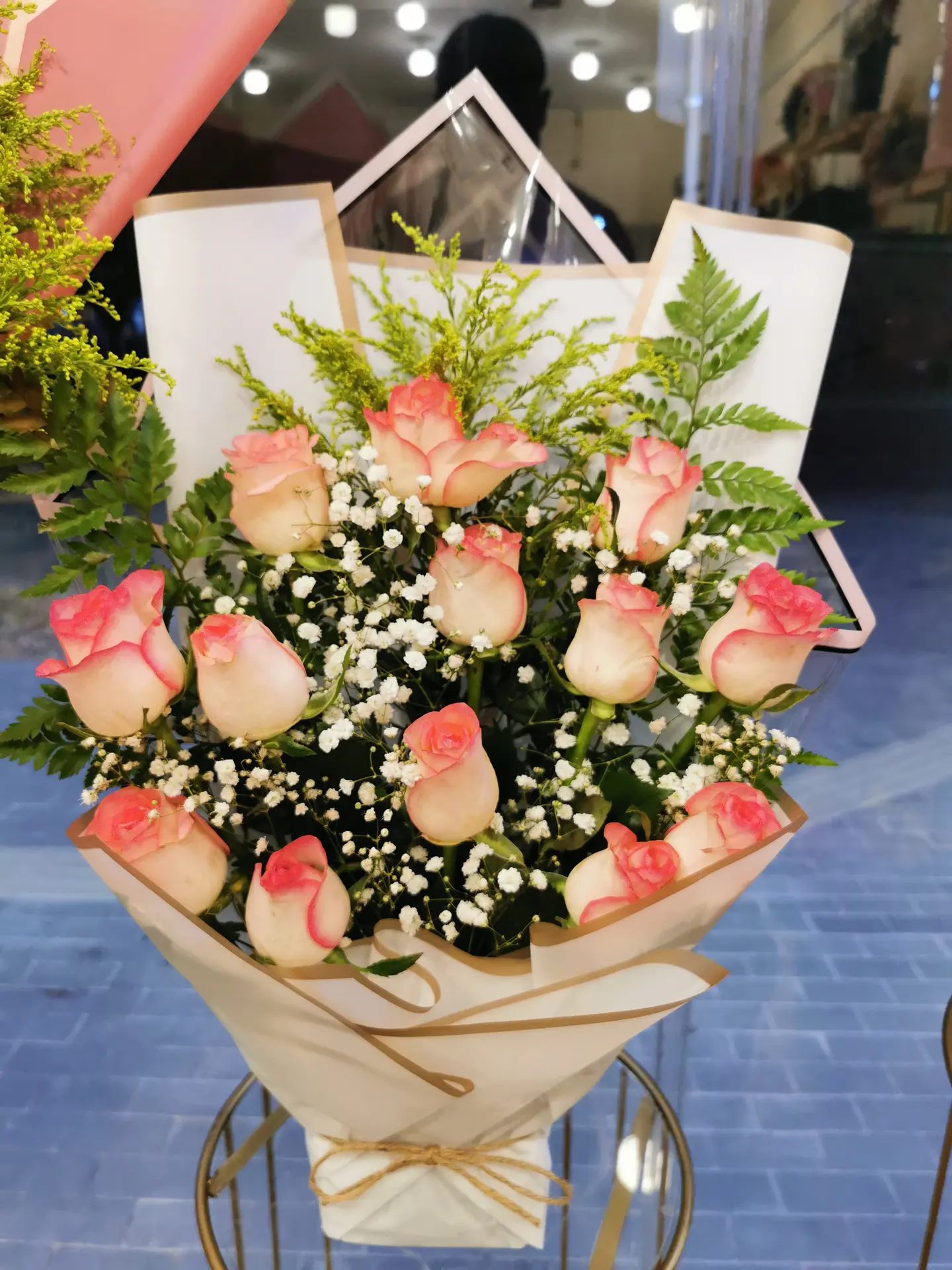 90- باقة فرنسا