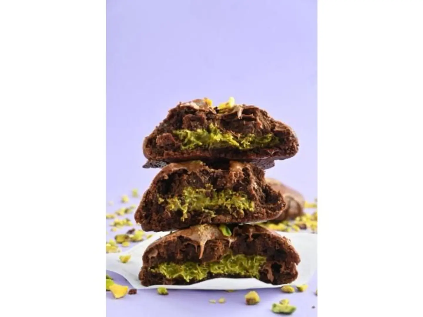 Pistachio Kunafah Chocolate Cookies 6 Pieces