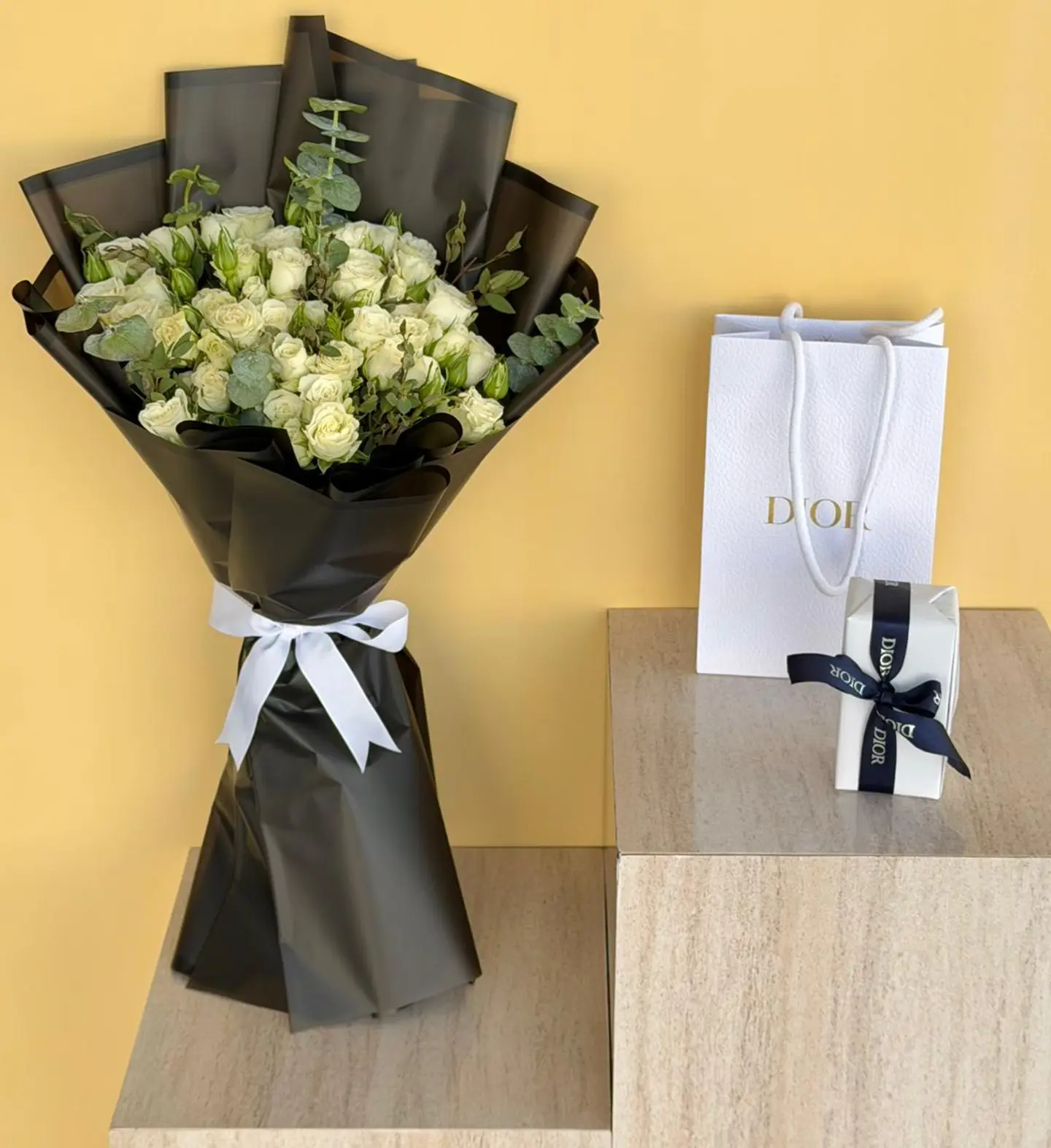 عطر سوفاج ديور مع الباقة