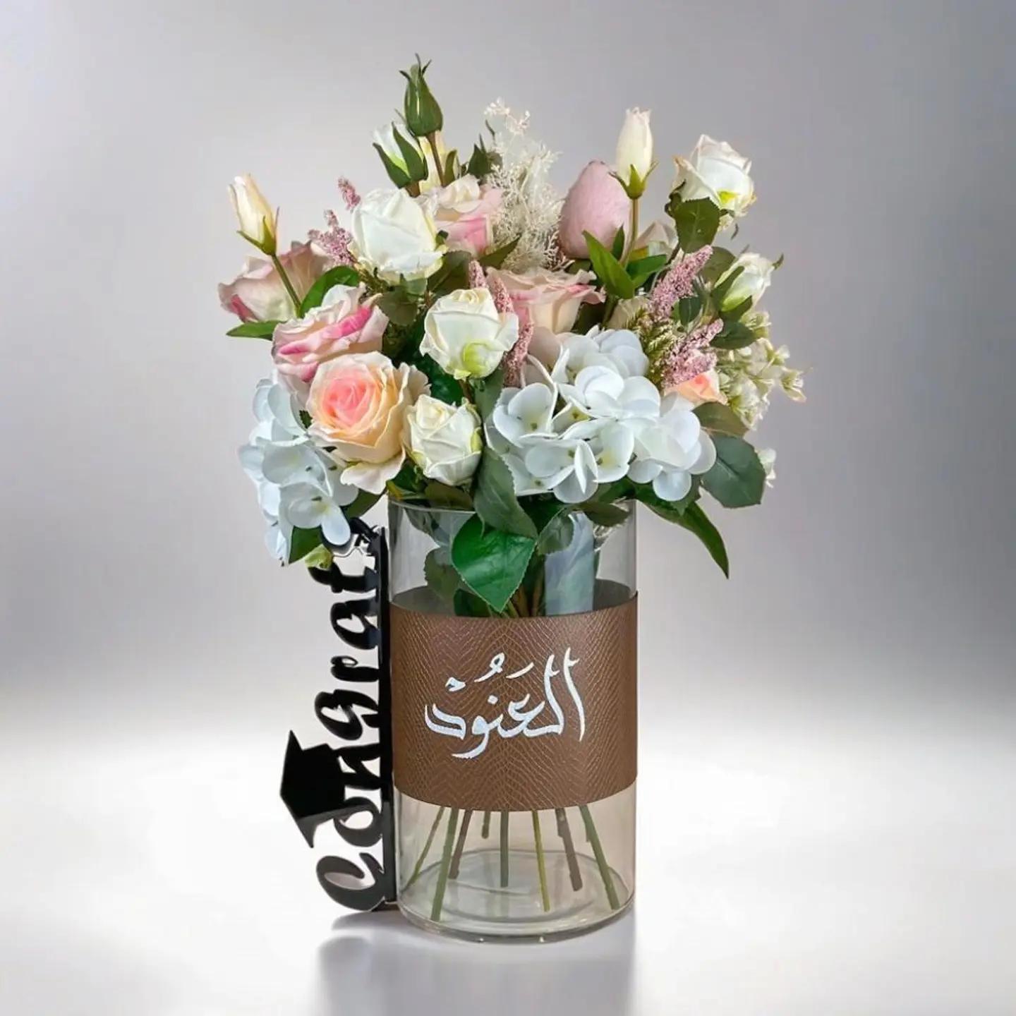 فازة استقبال من الزهور الصناعية