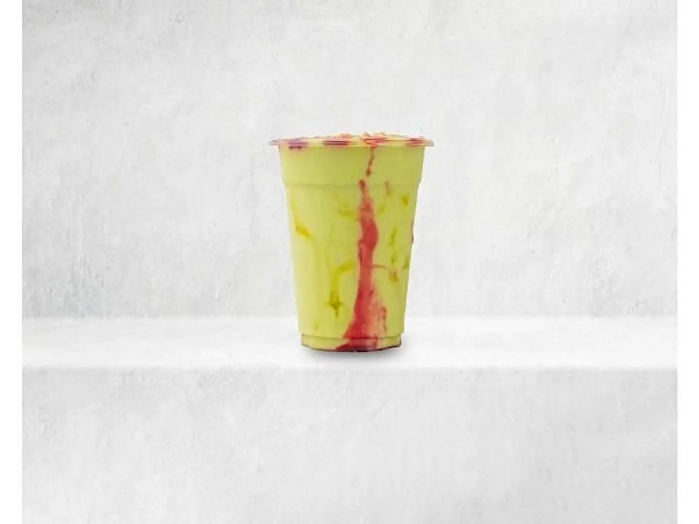 افوكادو مع فراوله