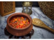 طاجن بسلة باللحمة