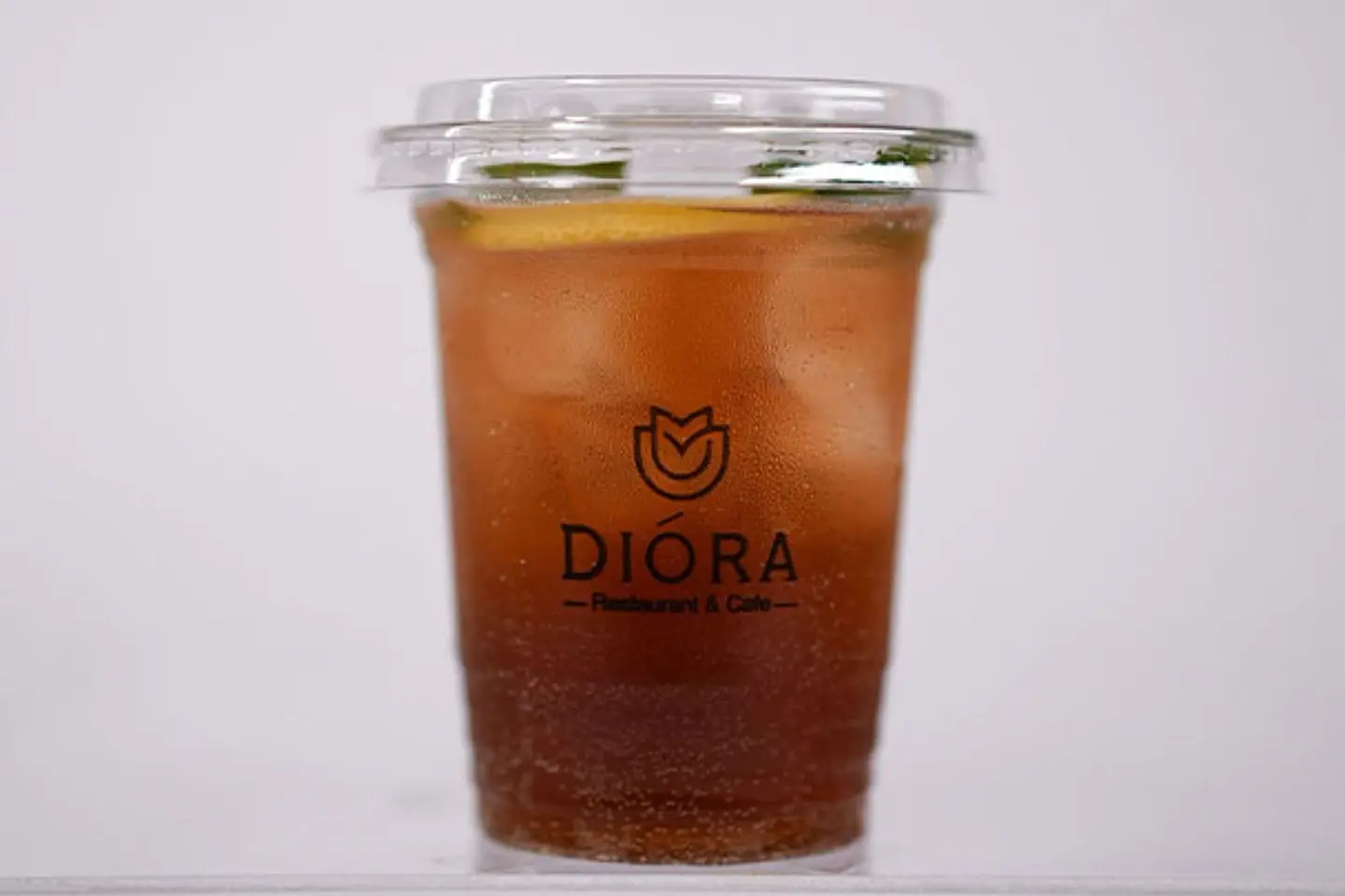 شاي مثلج بنكهة الخوخ