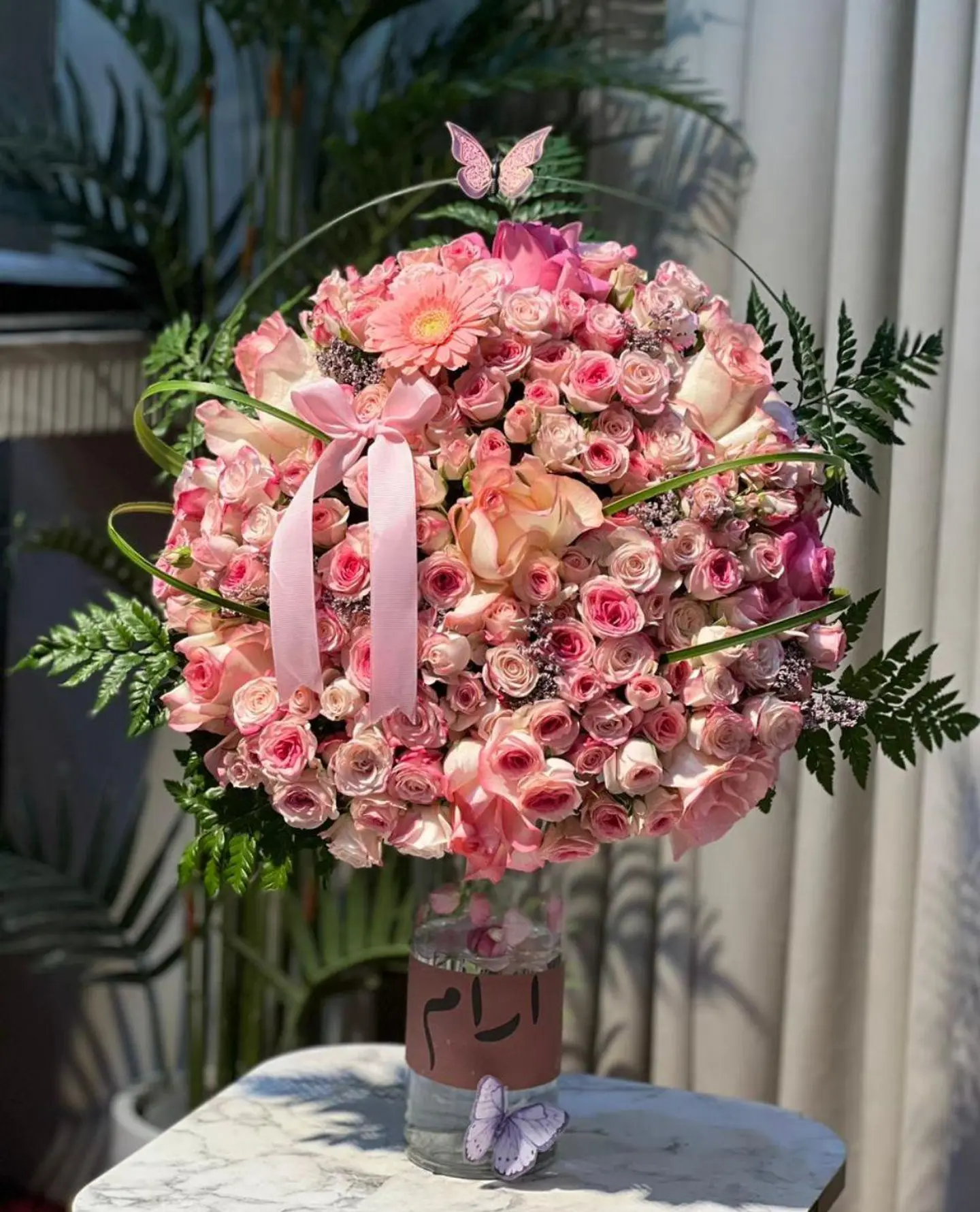 فازه الزهره الورديه