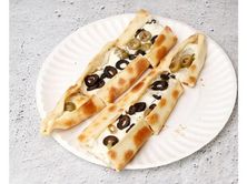 فطيرة لبنة زيتون