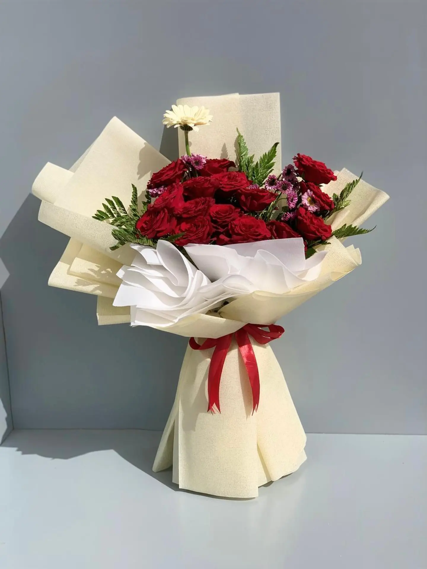 باقة سكارليت لوف