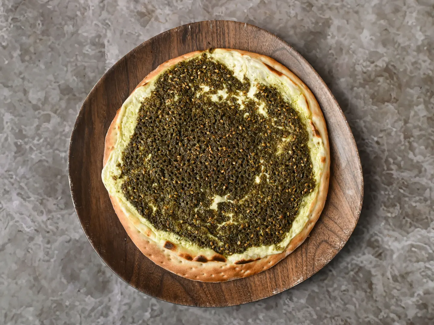 لبنة مع الزعتر