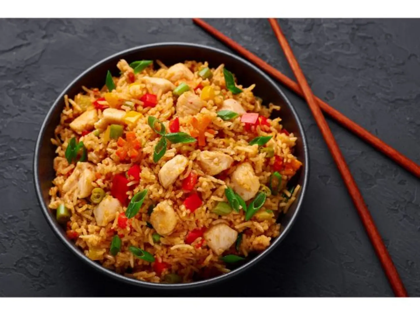 أرز مقلي بالدجاج