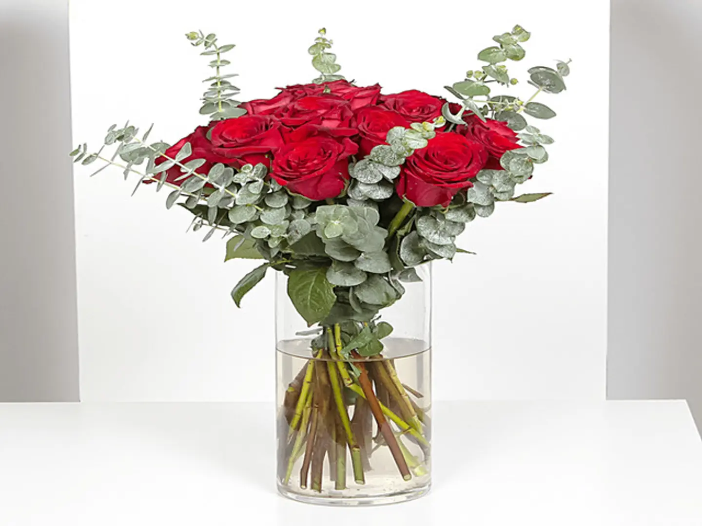 Vase True Love Is The Love Through Which You Feel Alive