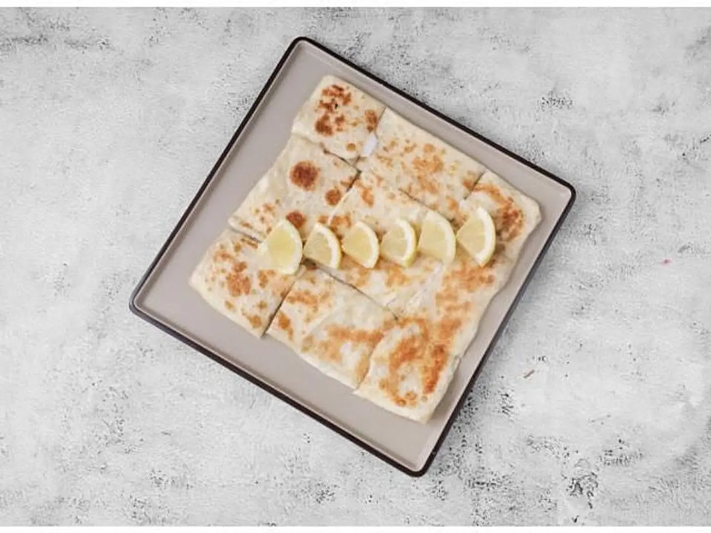 Mutabbak With Cream Cheese