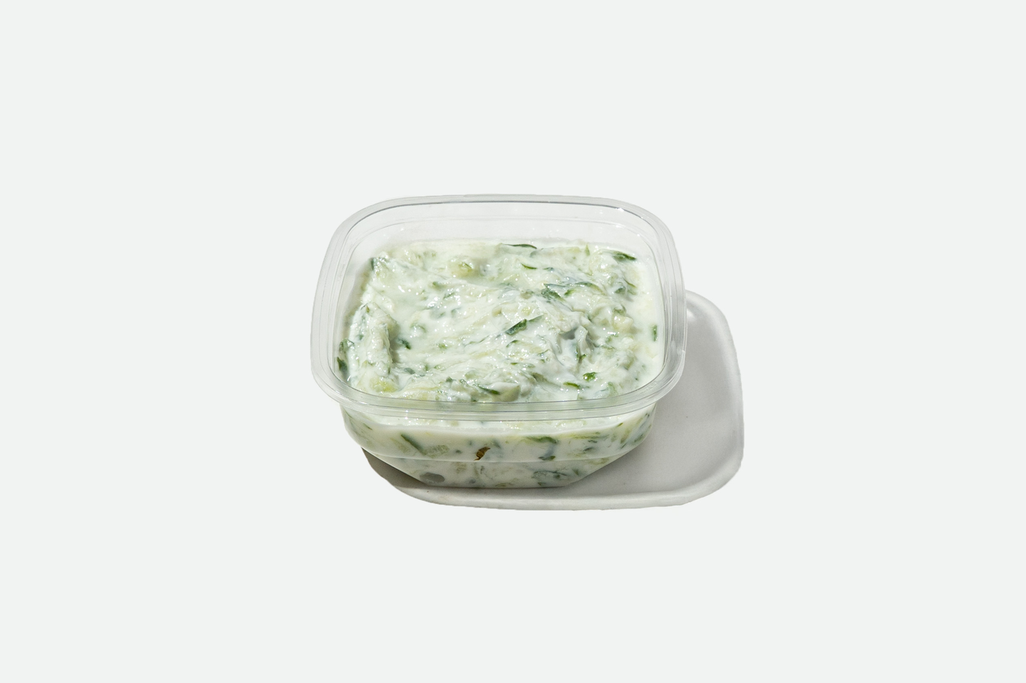 سلطة خيار باللبن