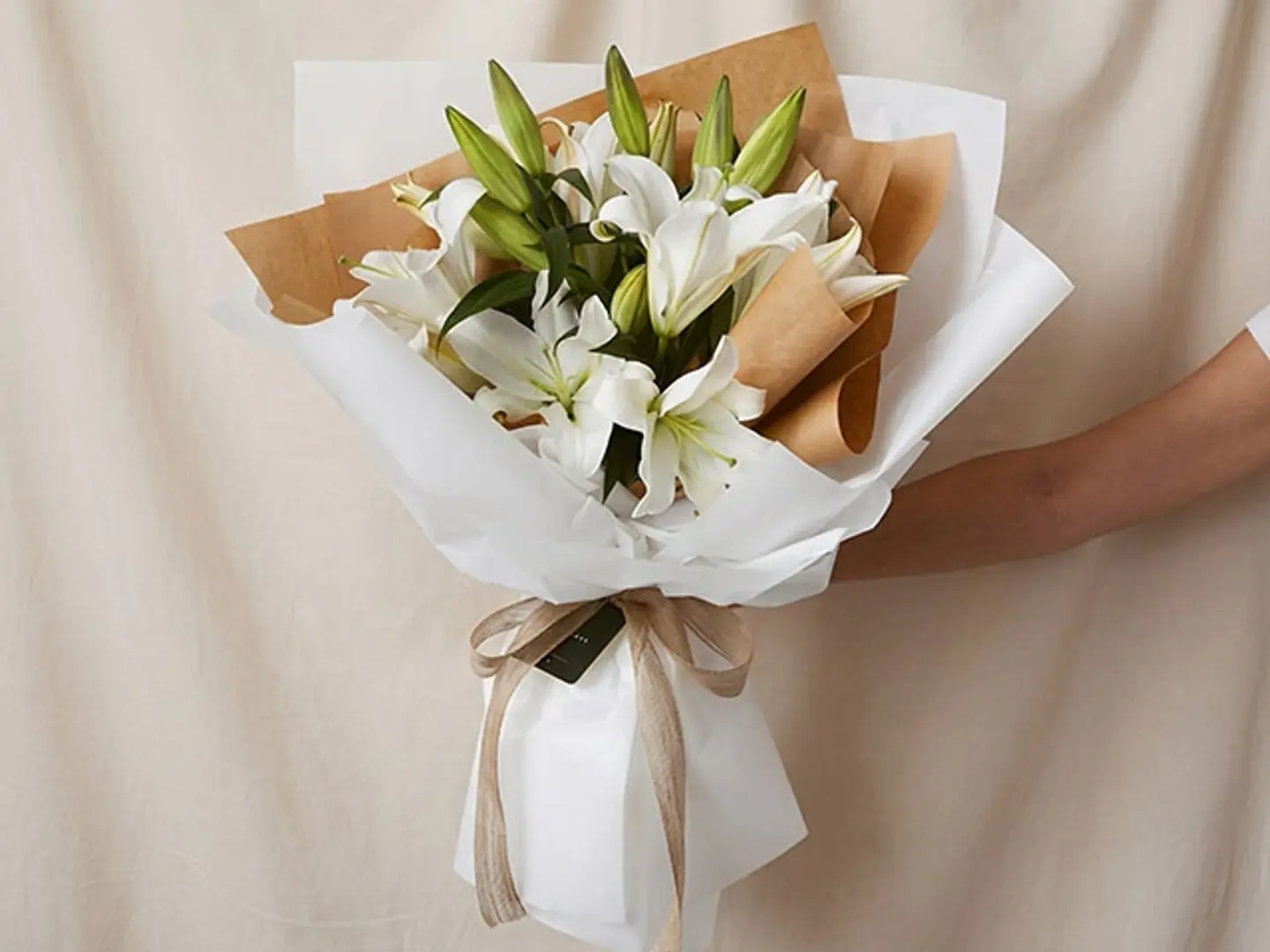 باقة زنابق جميلة