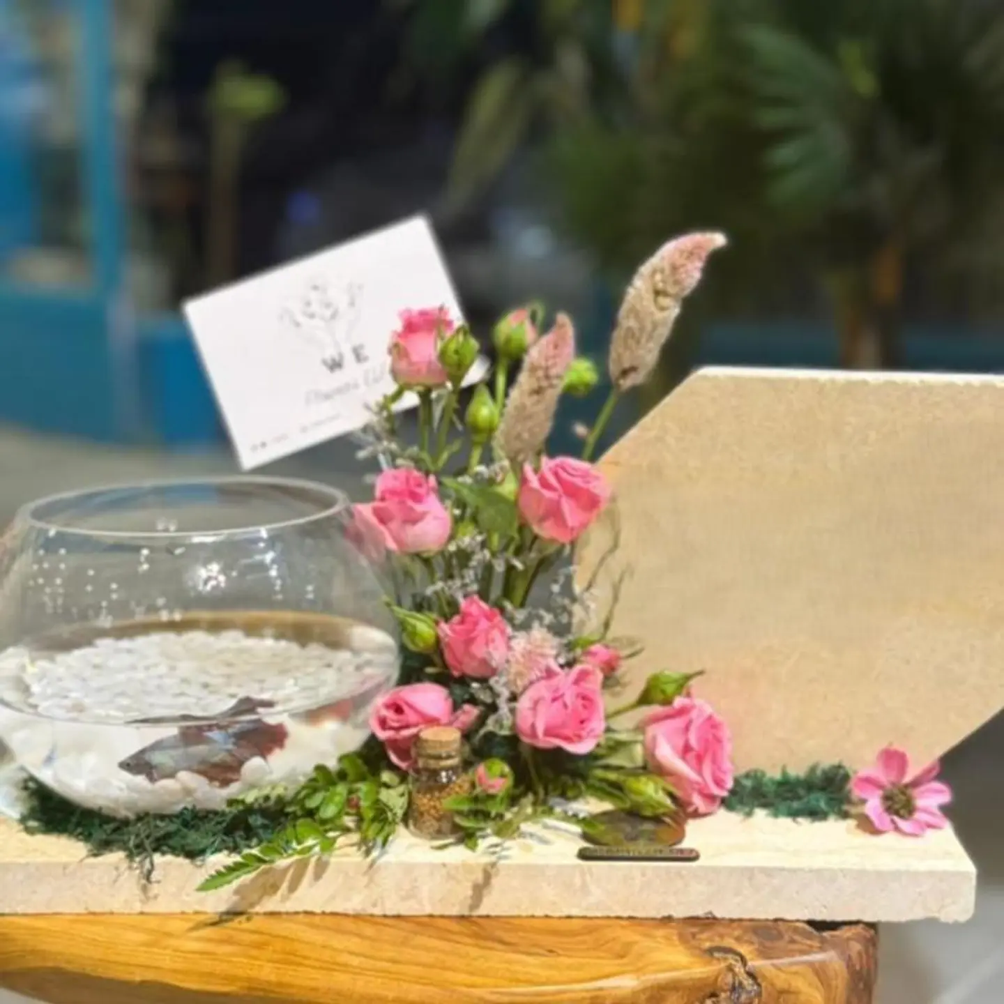 فازة سمك مع لوح قرانيت 2