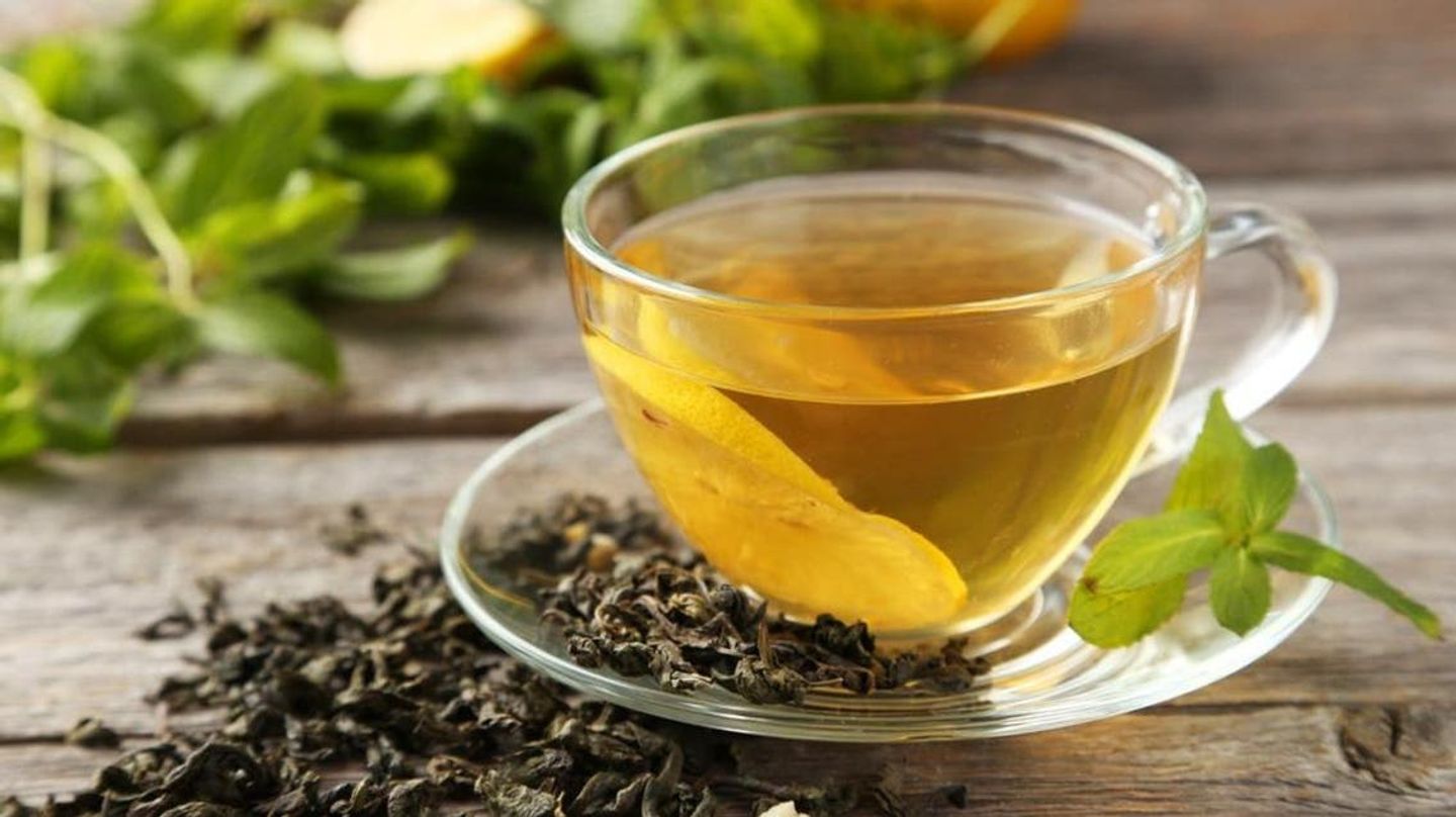 Green Tea With Ginger And Honey Cup