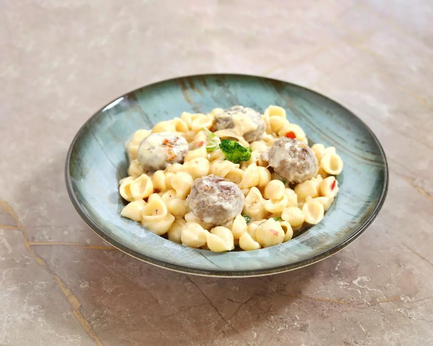 باستا كرات اللحم