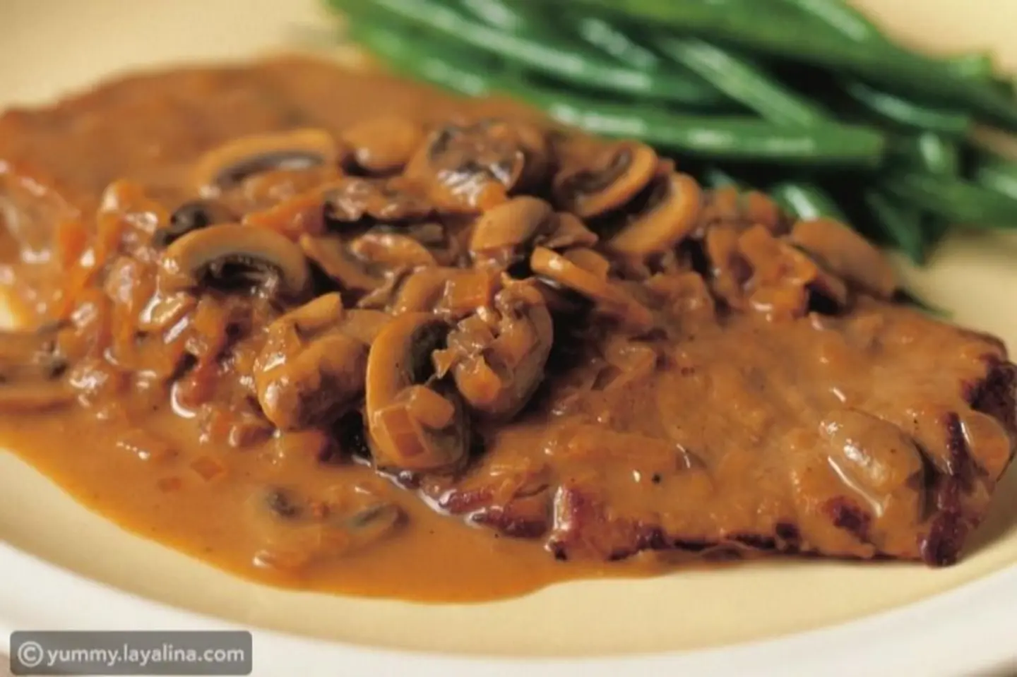 ستيك لحم مع المشروم