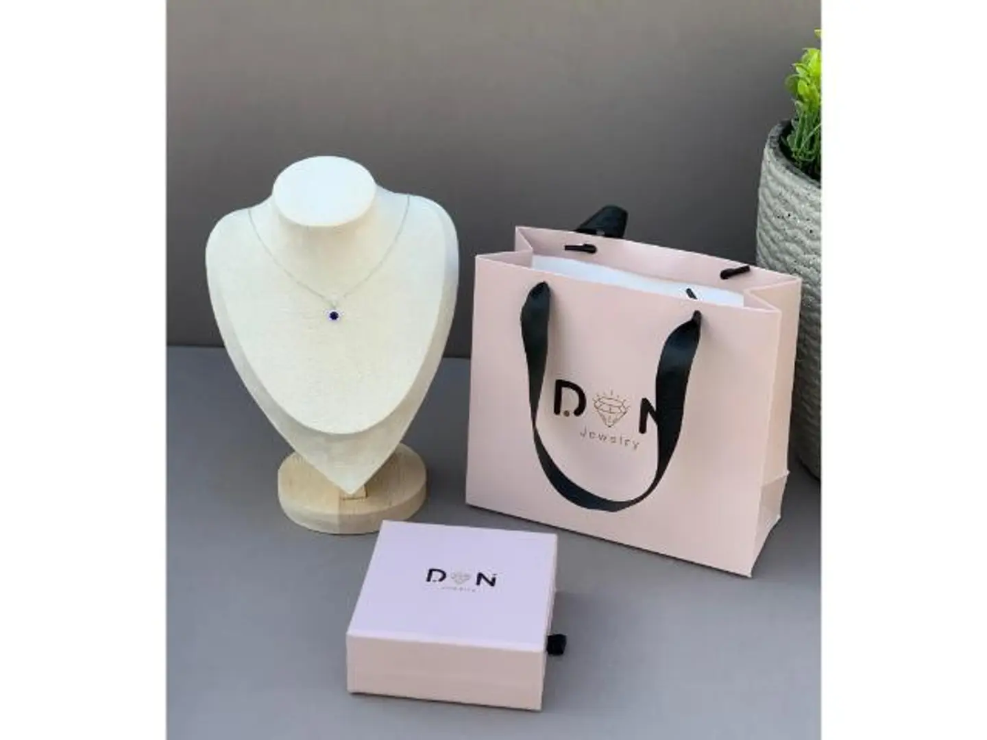 سلسال ازرق فضه براند دان