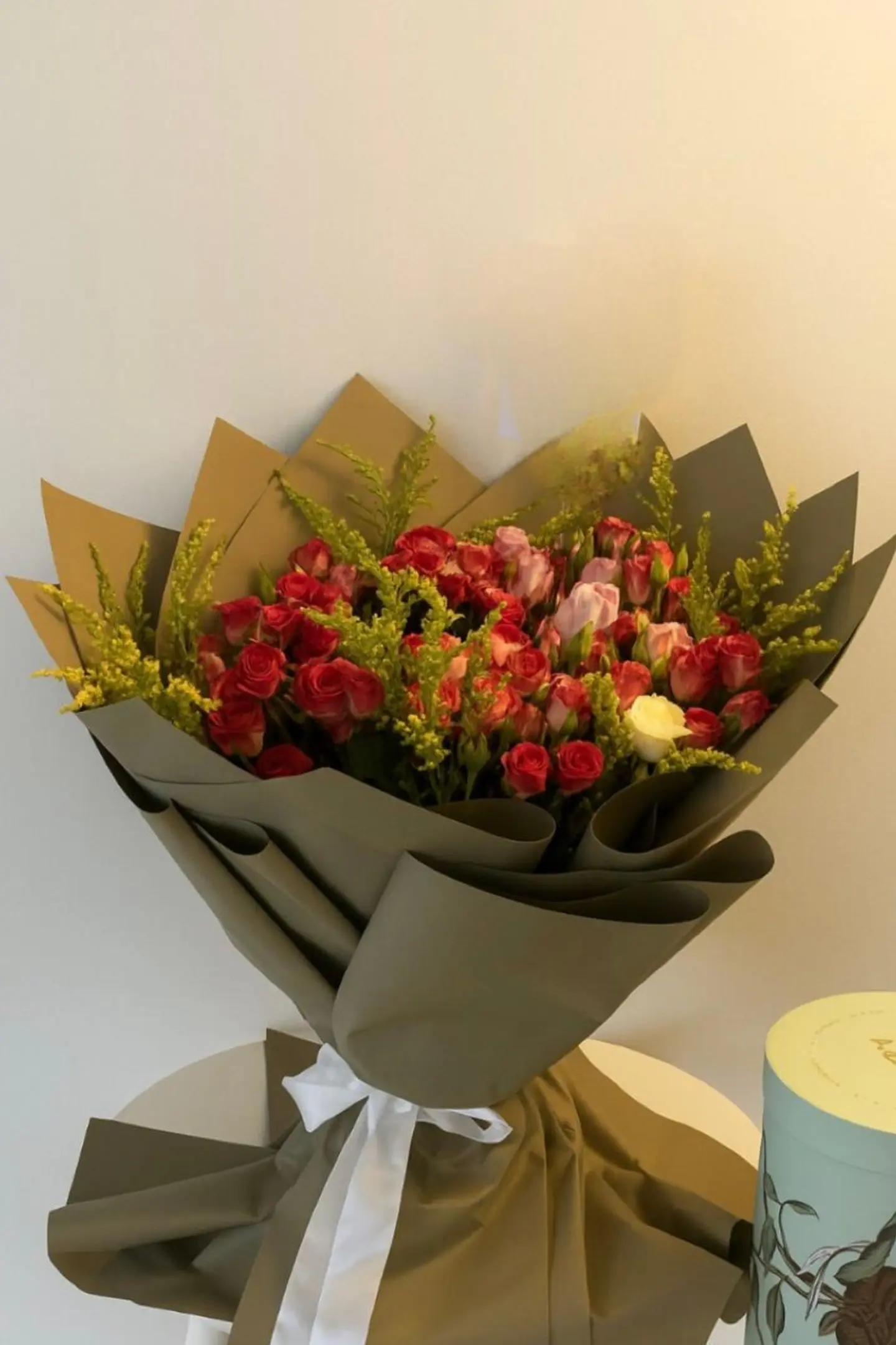 Narcissus Bouquet With Free Card